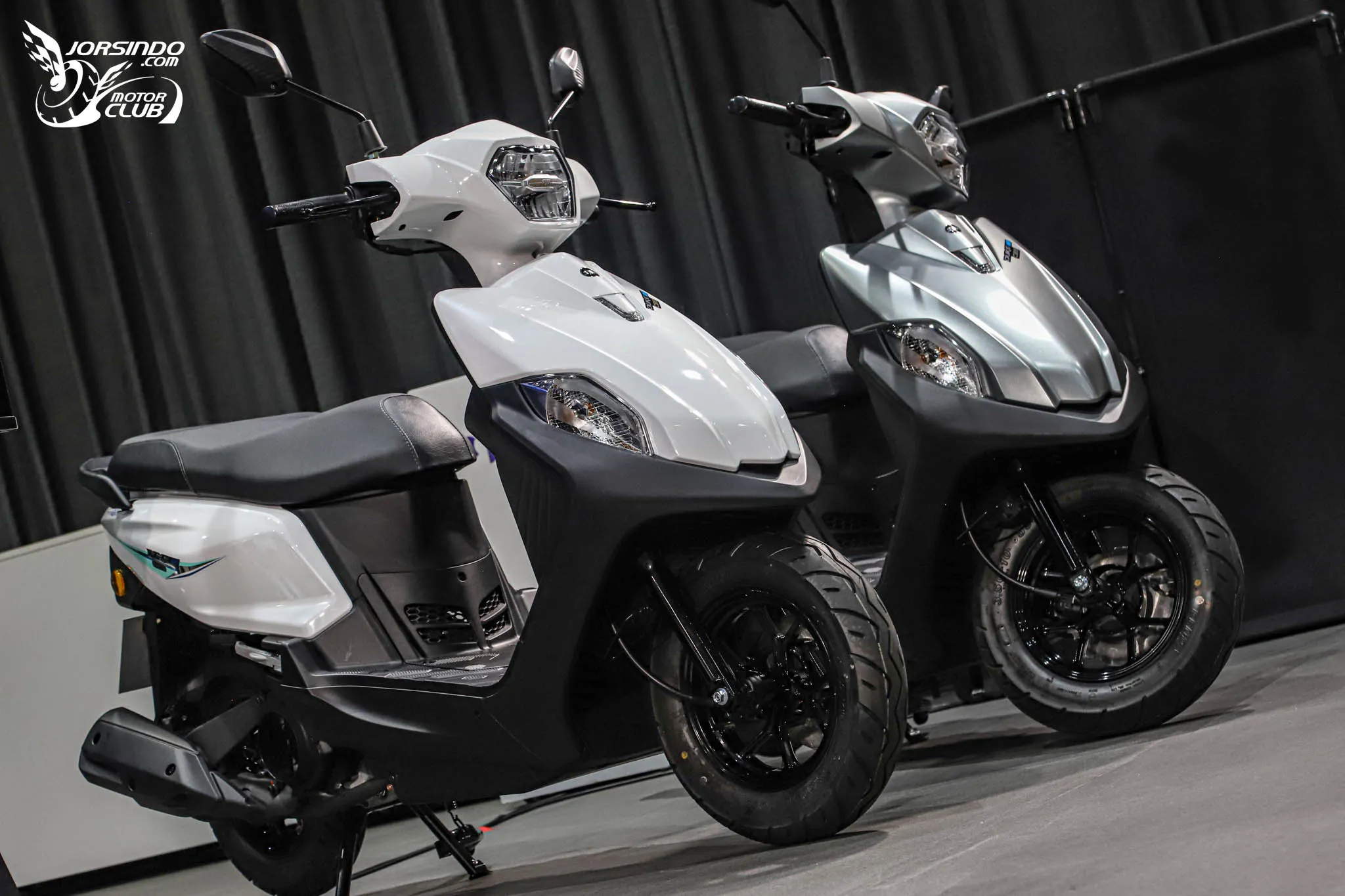 SYM 電推全新迪爵 125 發表！每公升 65.6 公里、加量不加價