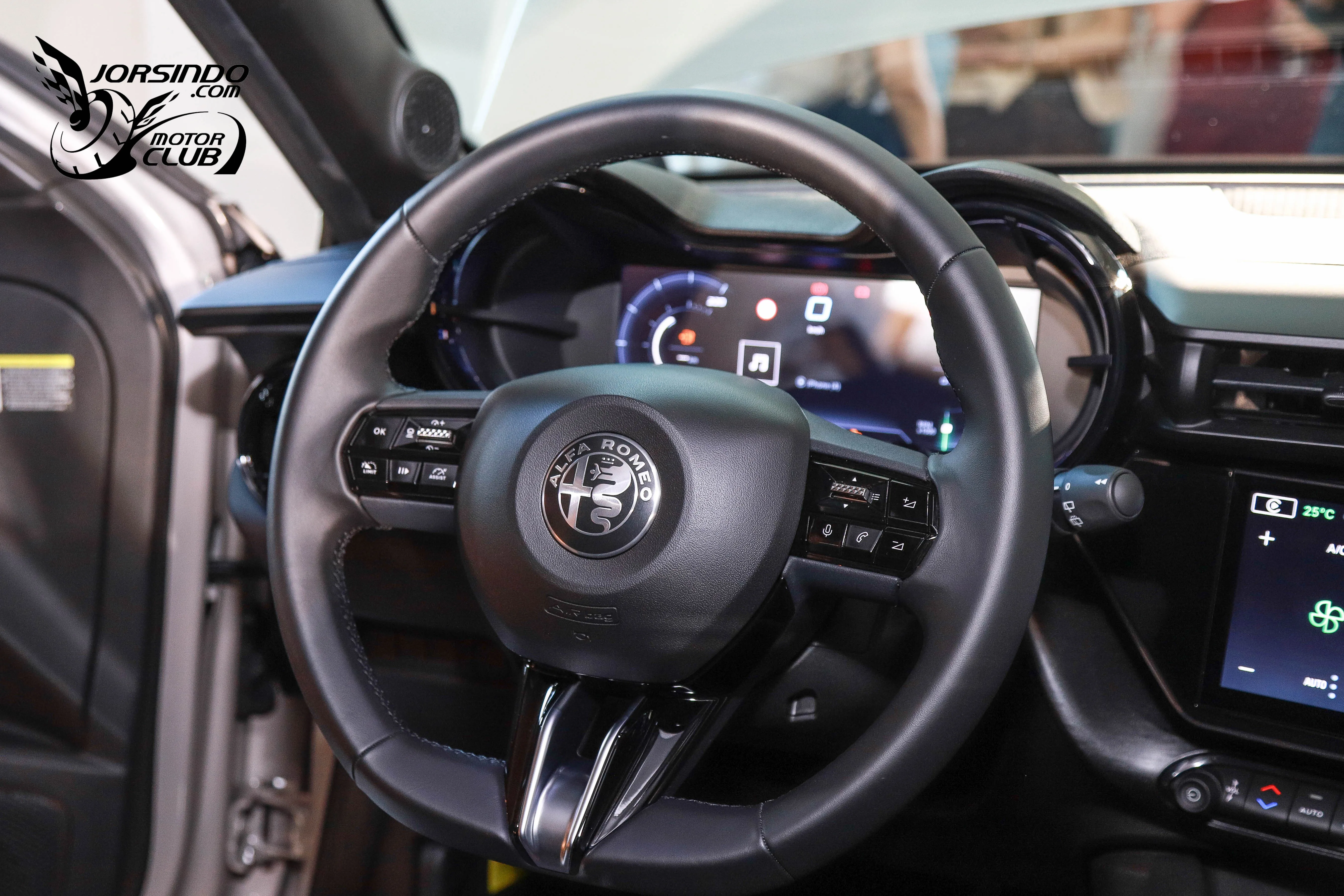 油電、純電雙動力規格！Alfa Romeo Junior台幣139.8萬起國內上市2817|小老婆汽機車資訊網