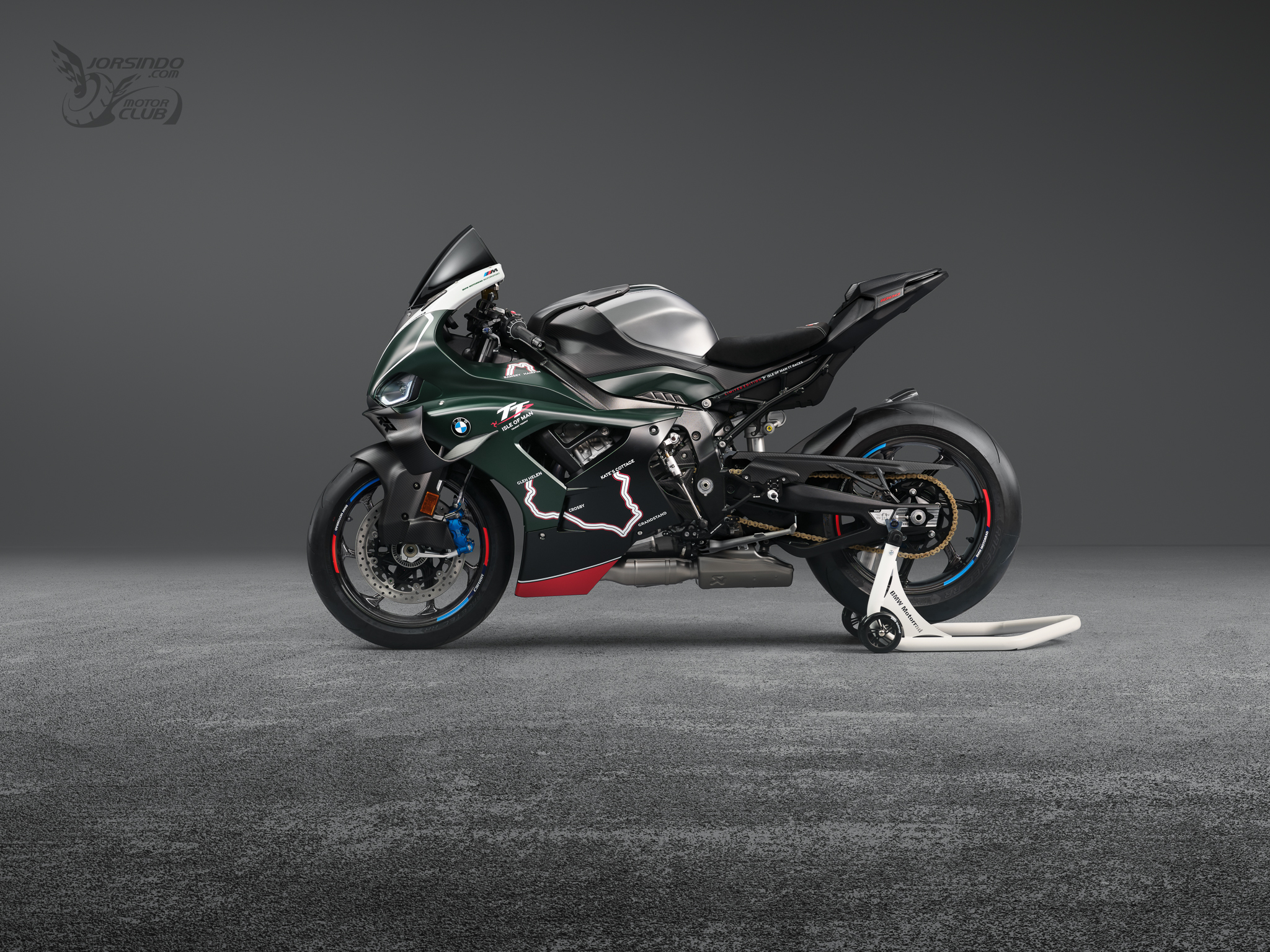 BMW M 1000 RR 曼島 TT 限定版 英國賽車綠｜全球限量 115 台6576|小老婆汽機車資訊網