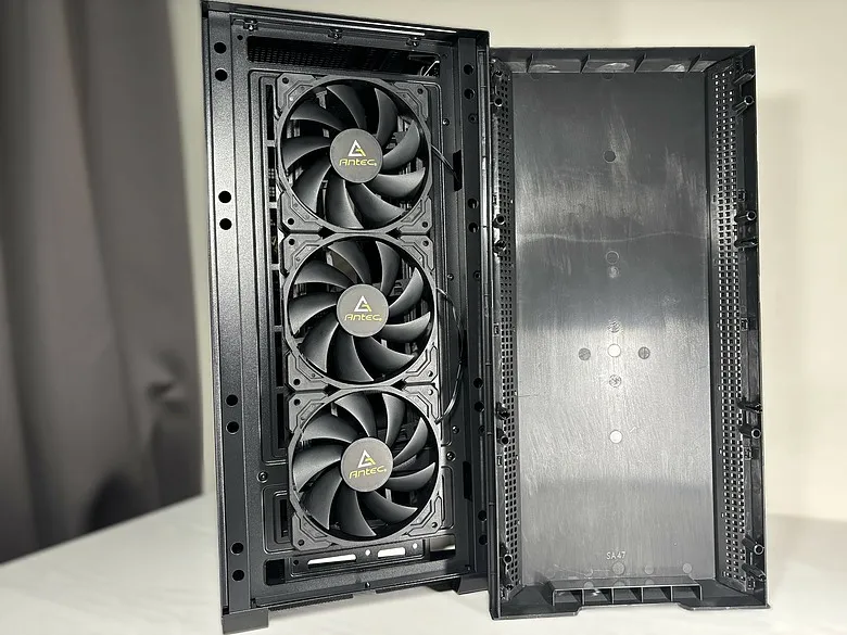「拒絕光污染的逆襲！」Antec 安鈦克 P7 S 靜音機殼開箱8456|小老婆汽機車資訊網