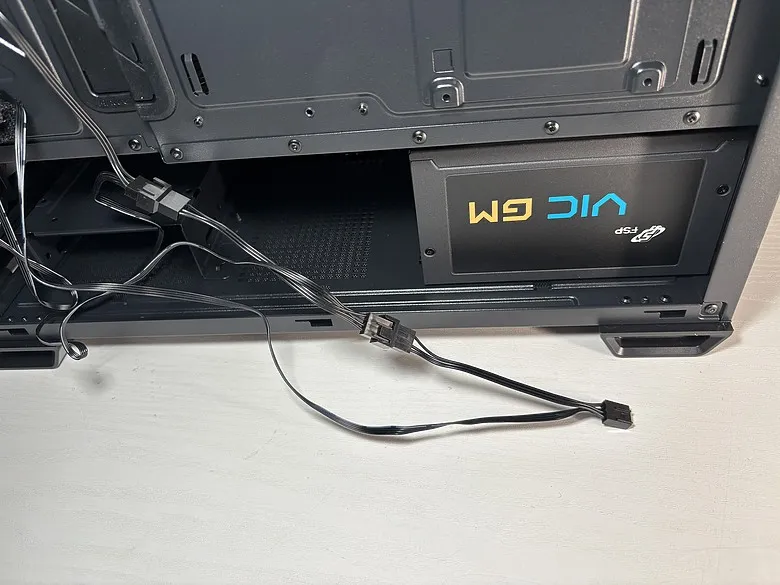「拒絕光污染的逆襲！」Antec 安鈦克 P7 S 靜音機殼開箱5301|小老婆汽機車資訊網