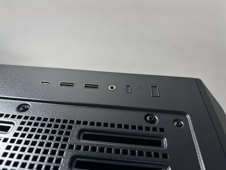 「拒絕光污染的逆襲！」Antec 安鈦克 P7 S 靜音機殼開箱4117|小老婆汽機車資訊網