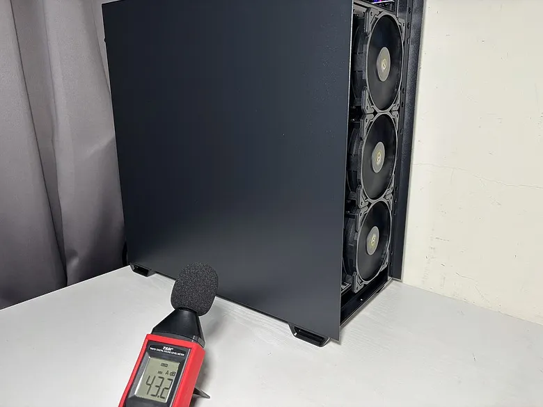 「拒絕光污染的逆襲！」Antec 安鈦克 P7 S 靜音機殼開箱8235|小老婆汽機車資訊網
