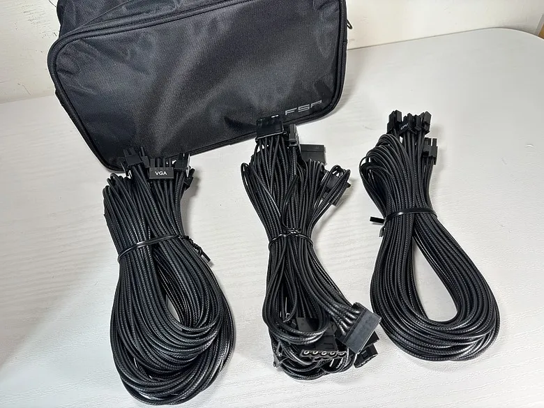 「金牌認證下的極致穩壓！」全漢 FSP MEGA GM 1000W 電源開箱628|小老婆汽機車資訊網