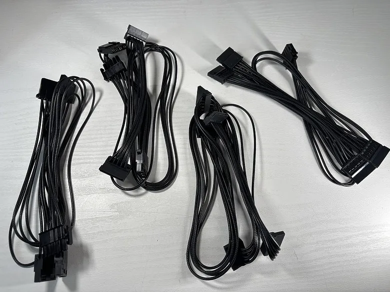 「金牌認證下的極致穩壓！」全漢 FSP MEGA GM 1000W 電源開箱5459|小老婆汽機車資訊網