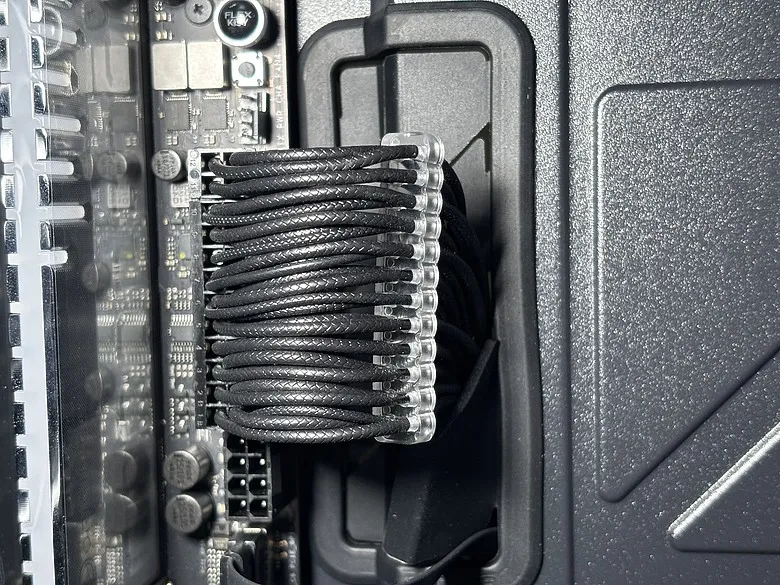 「金牌認證下的極致穩壓！」全漢 FSP MEGA GM 1000W 電源開箱672|小老婆汽機車資訊網