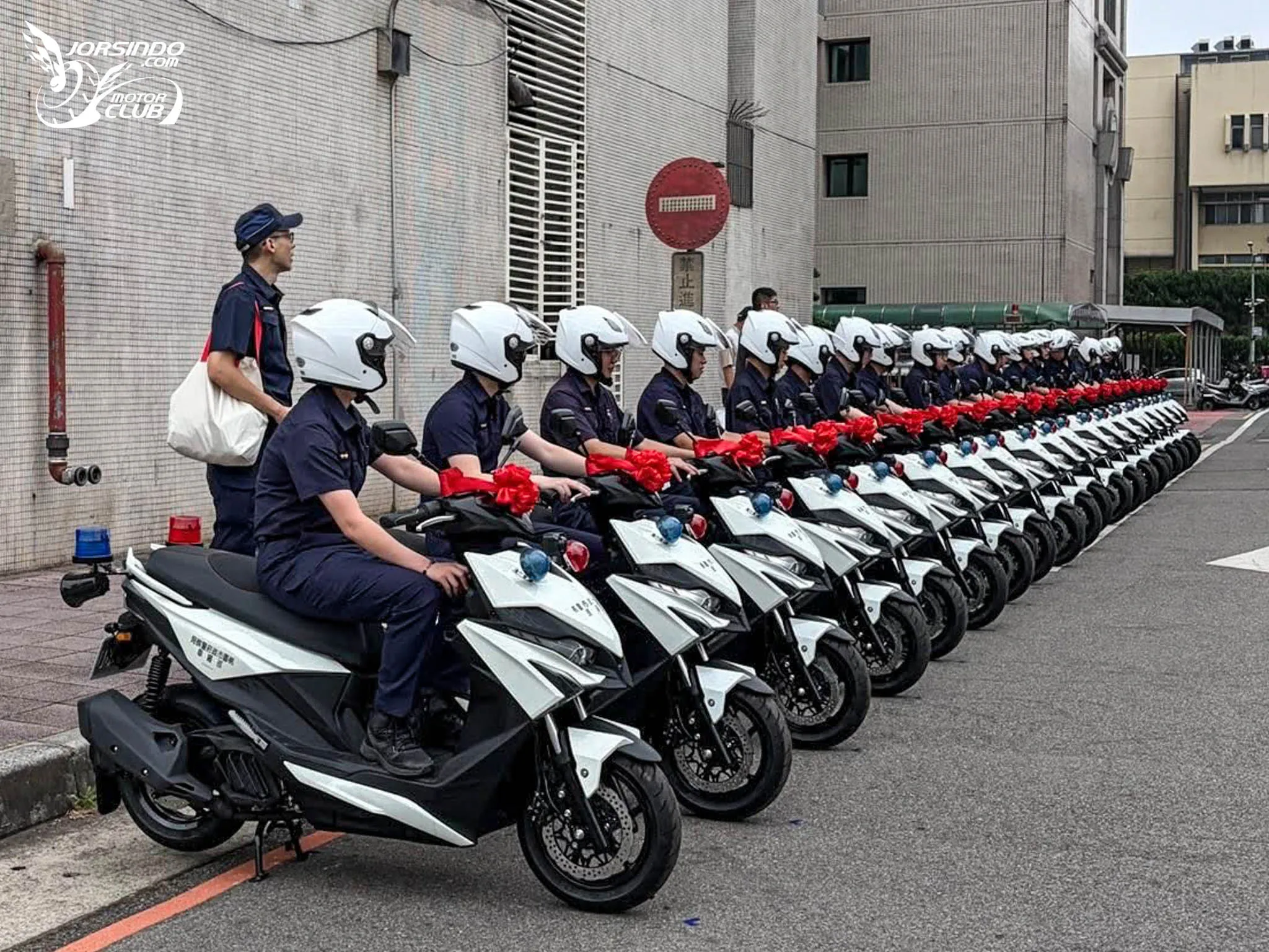 光陽 RTS R 警用巡邏車現身桃園！爆改電動車難逃法網4763|小老婆汽機車資訊網