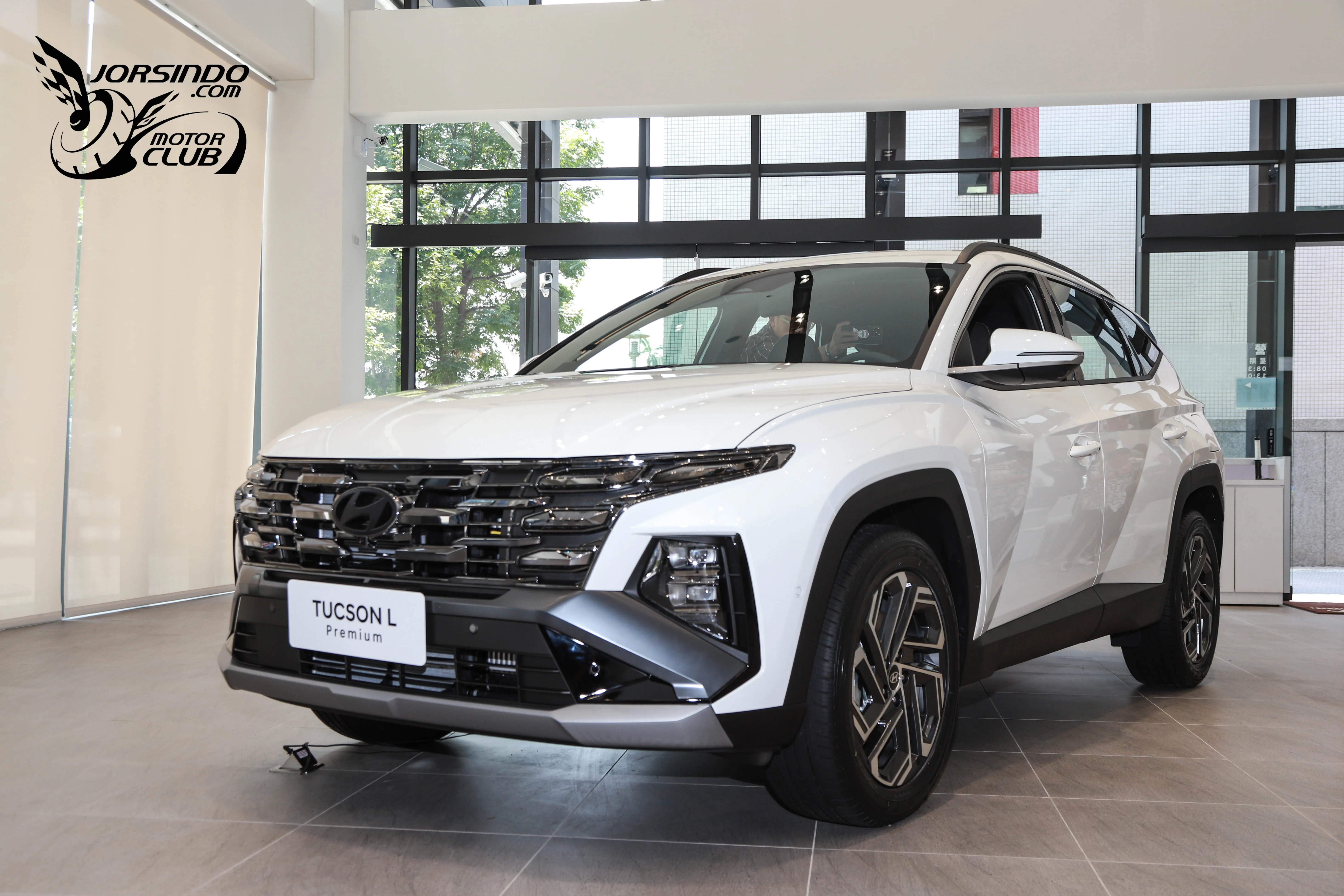 油電客車門檻再降，111.9萬起！Hyundai Tucson L 26.5年式Premium發表6890|小老婆汽機車資訊網