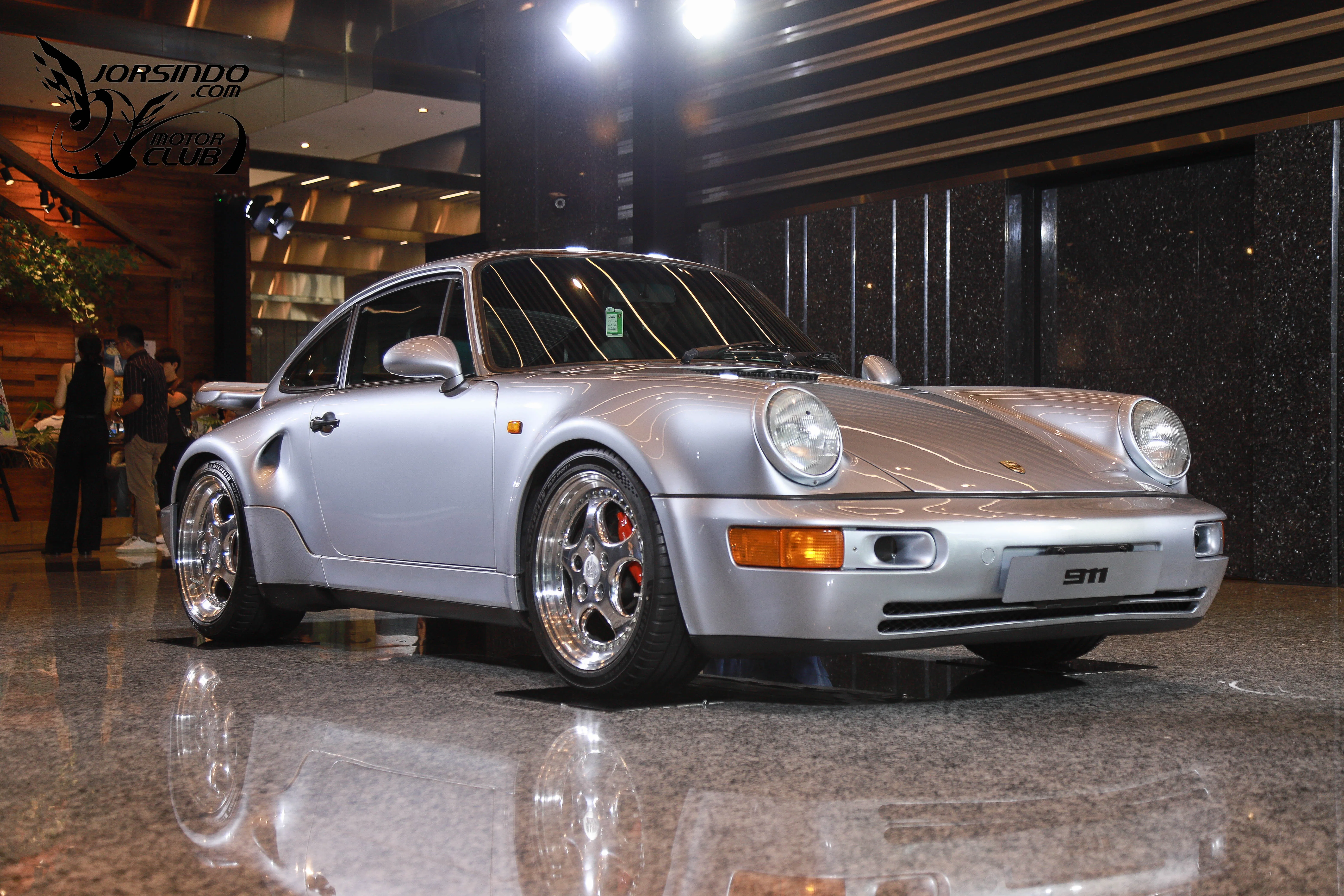 711PS雙渦輪T-Hybrid心臟！Porsche小改款911 Turbo S首度在台現身171|小老婆汽機車資訊網