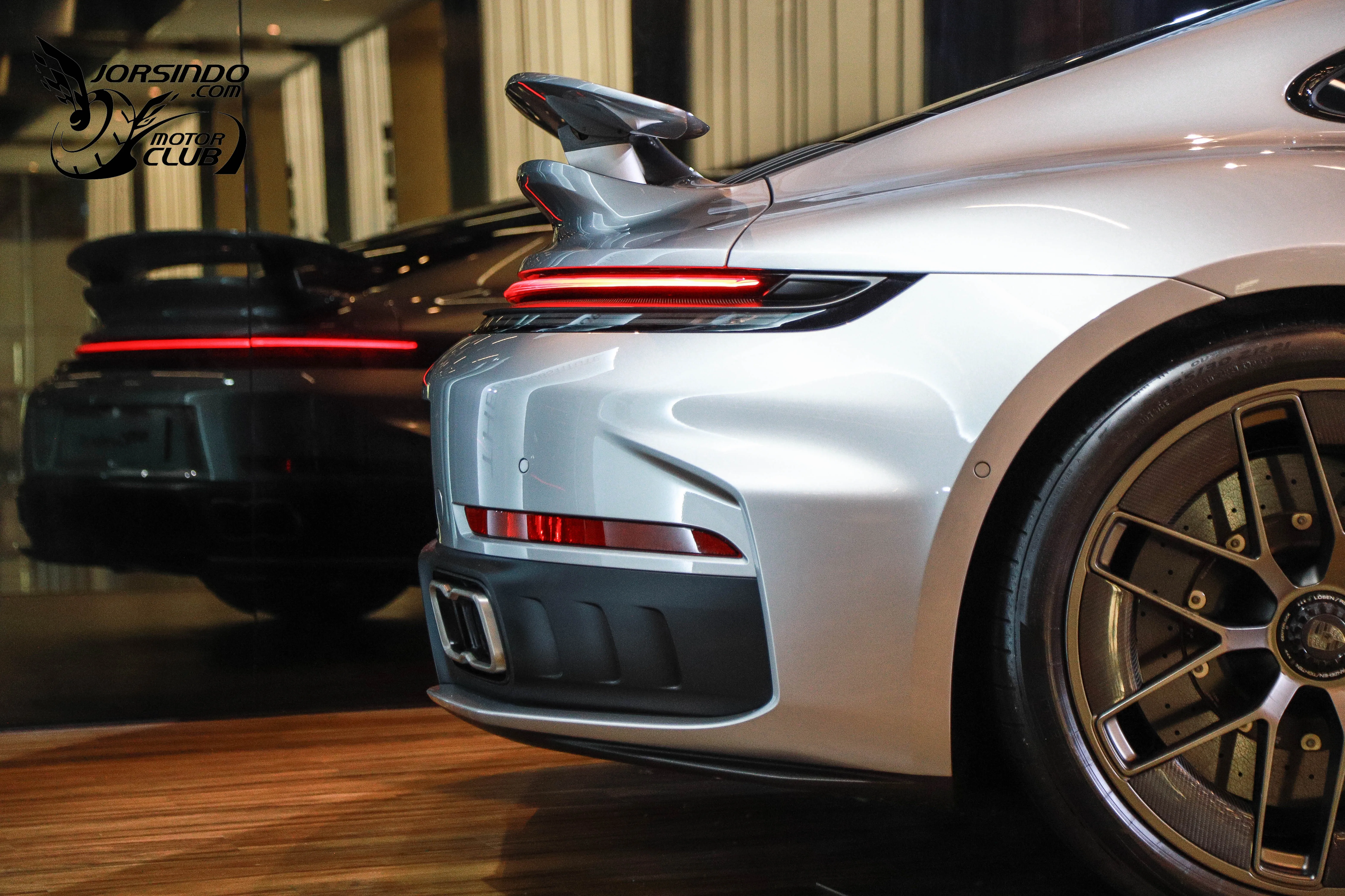 711PS雙渦輪T-Hybrid心臟！Porsche小改款911 Turbo S首度在台現身4198|小老婆汽機車資訊網