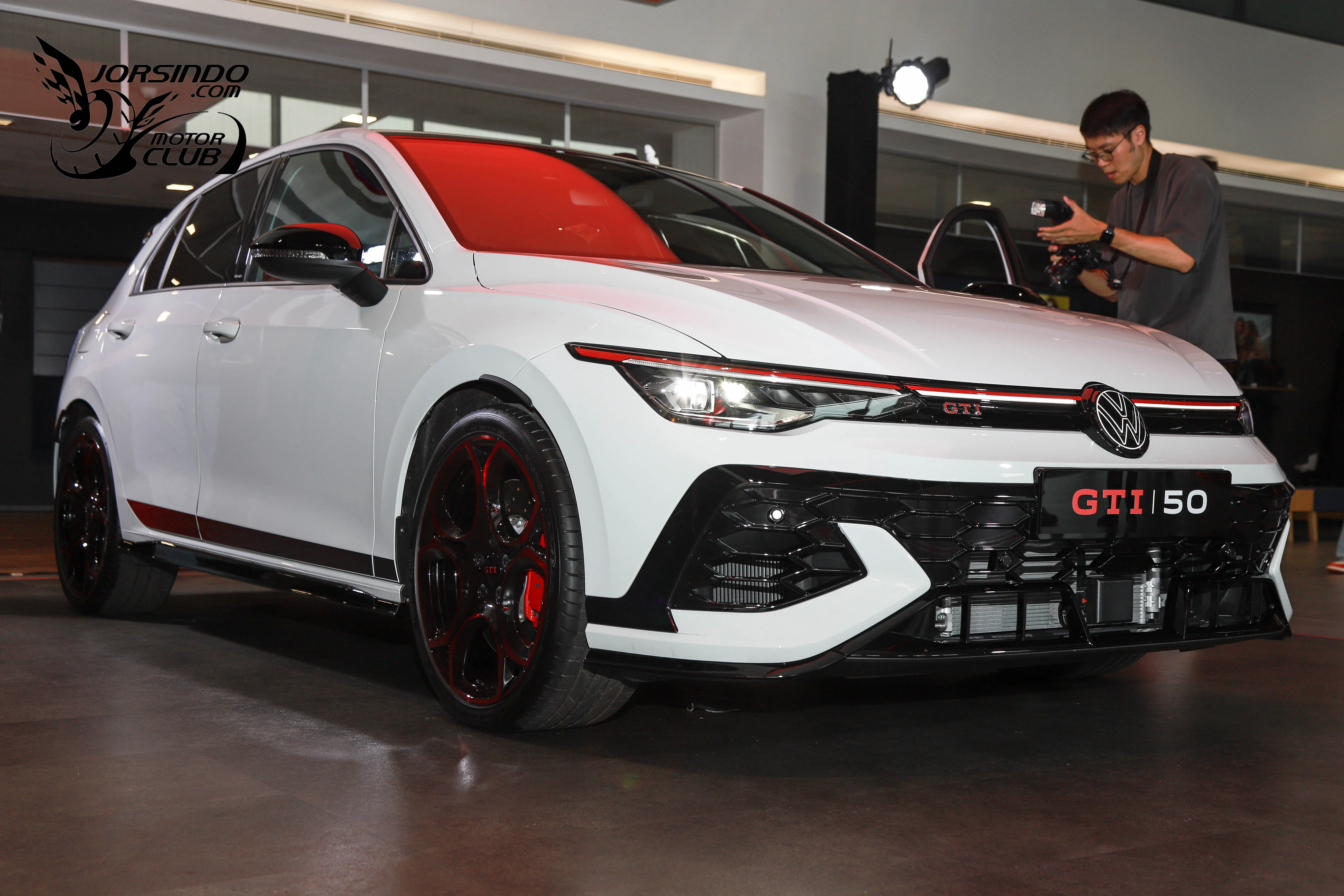 325PS出力，史上最強！VW Golf GTI Edition 50台幣194.8萬國內發表5547|小老婆汽機車資訊網