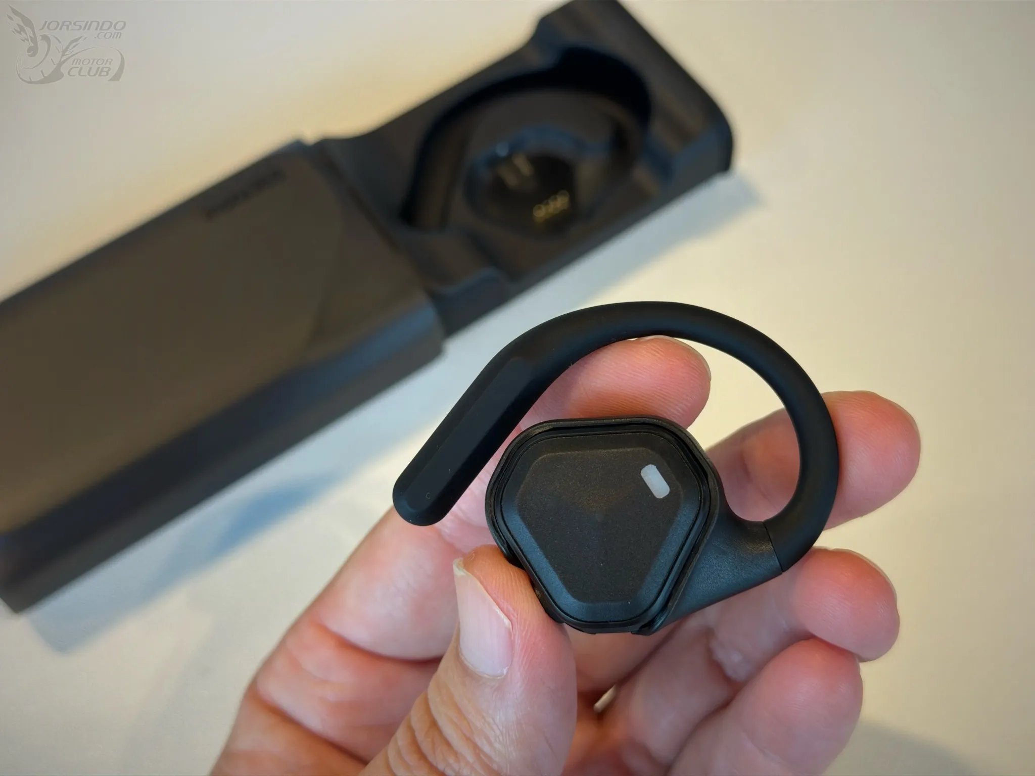 Insta360 Luna Ultra 台灣快速預覽：徠卡旗艦雲台相機，六月中開賣!7421|Insta360 Luna Ultra,Insta360,Insta360 Luna,雲台相機,運動相機小老婆汽機車資訊網