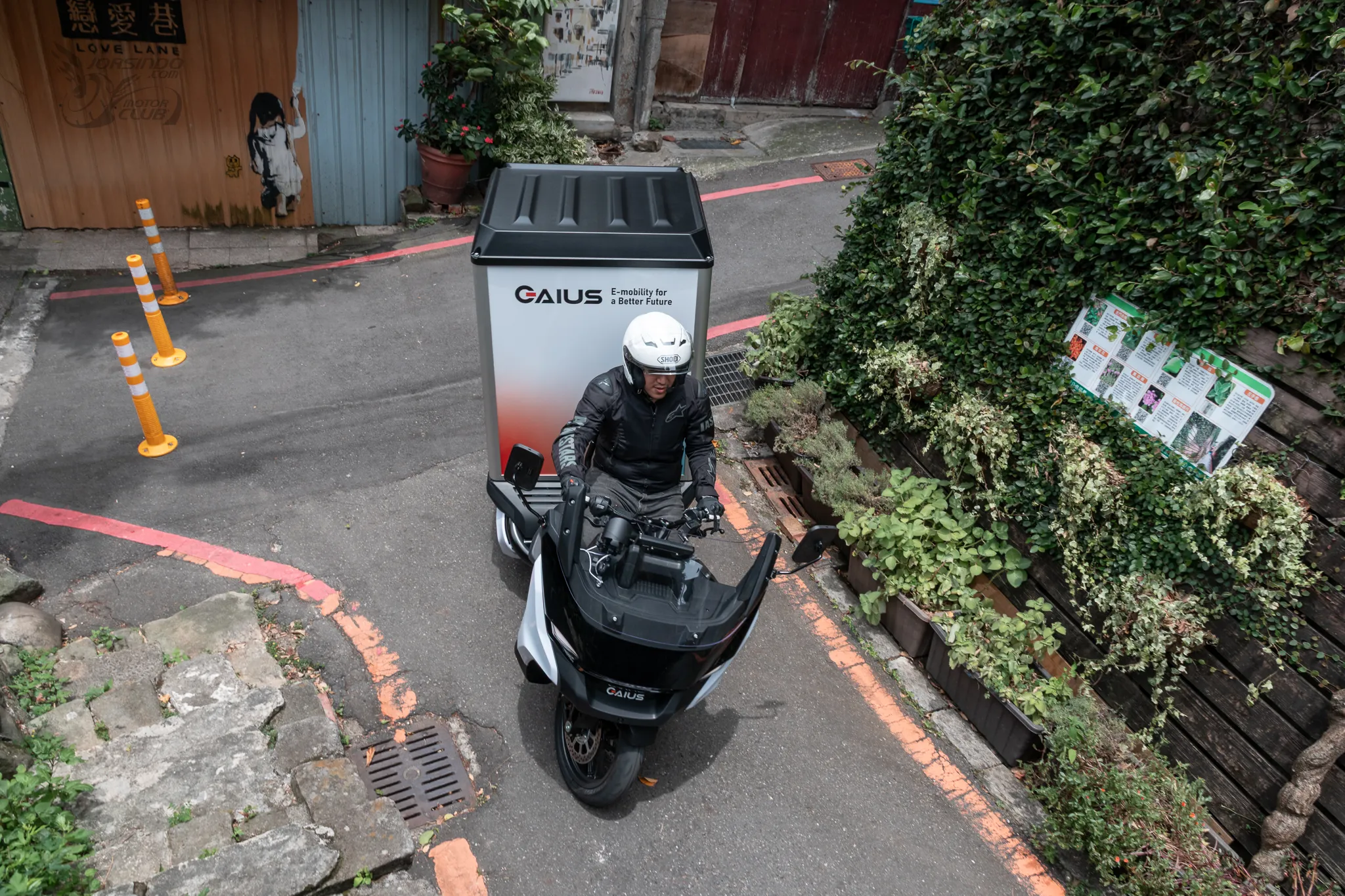蓋亞 Rapide3 電動三輪車 載重 200kg 還能鑽巷弄的白牌速克達9792|小老婆汽機車資訊網