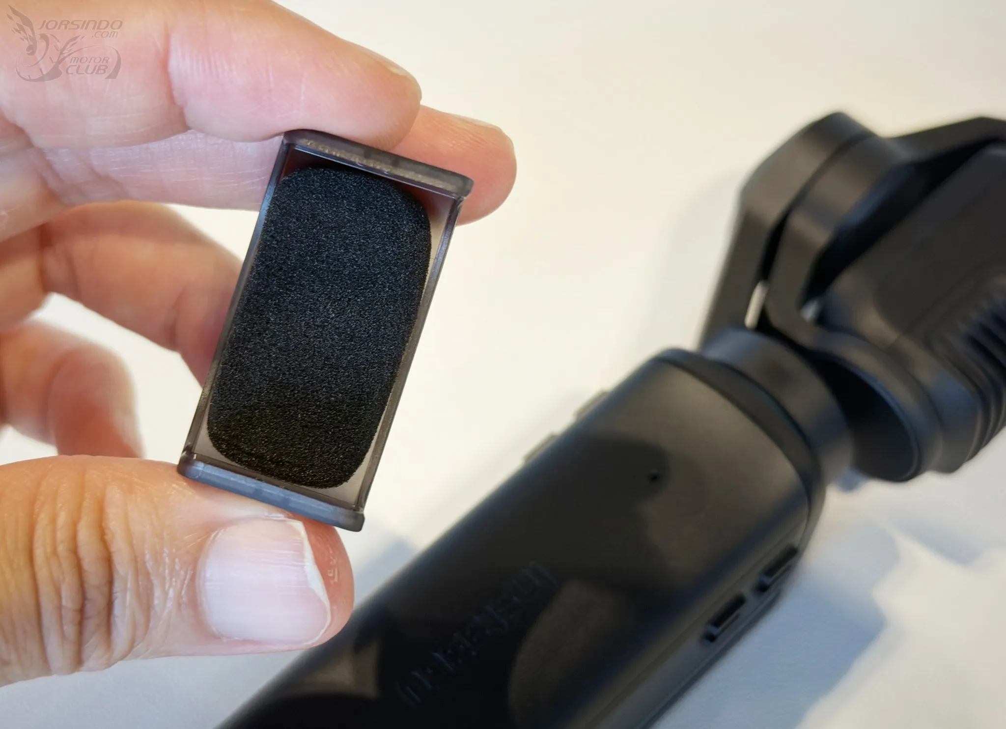 Insta360 Luna Ultra 台灣快速預覽：徠卡旗艦雲台相機，六月中開賣!1212|Insta360 Luna Ultra,Insta360,Insta360 Luna,雲台相機,運動相機小老婆汽機車資訊網
