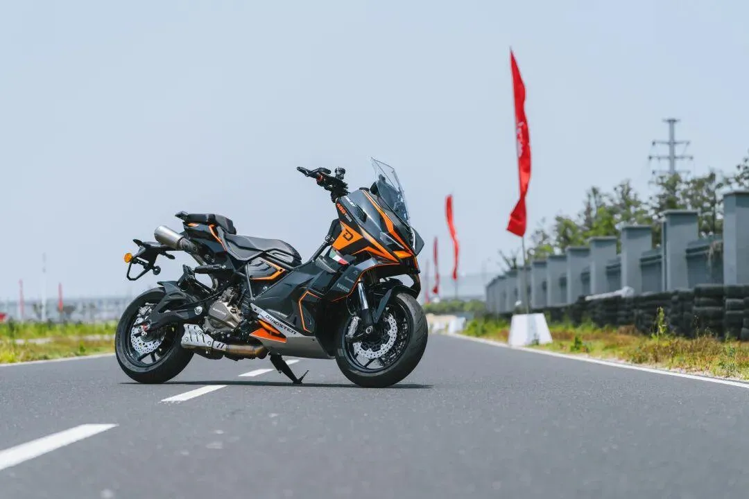[试驾体验] Dragster 459 Twin到底贵在哪？43,999元究竟值不值？2453|小老婆汽機車資訊網