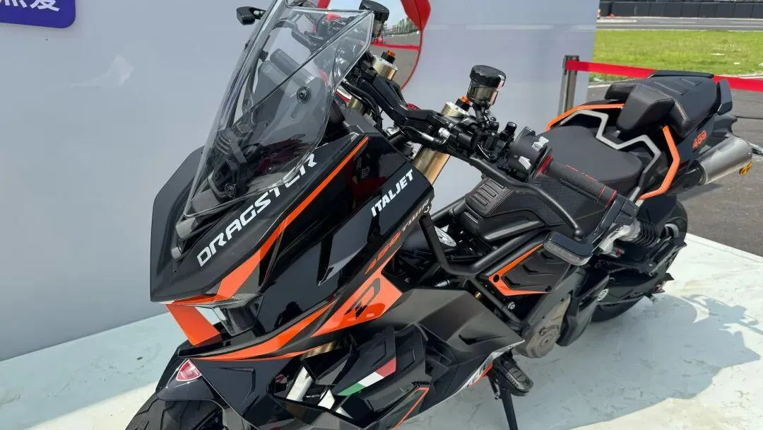 [试驾体验] Dragster 459 Twin到底贵在哪？43,999元究竟值不值？8488|小老婆汽機車資訊網