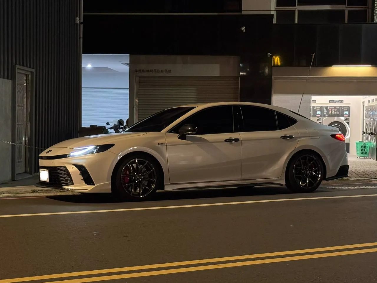 9Th Camry 2.5 HEV 懸吊升級：TEIN FLEX Z + EDFC5 有感初體驗2449|小老婆汽機車資訊網