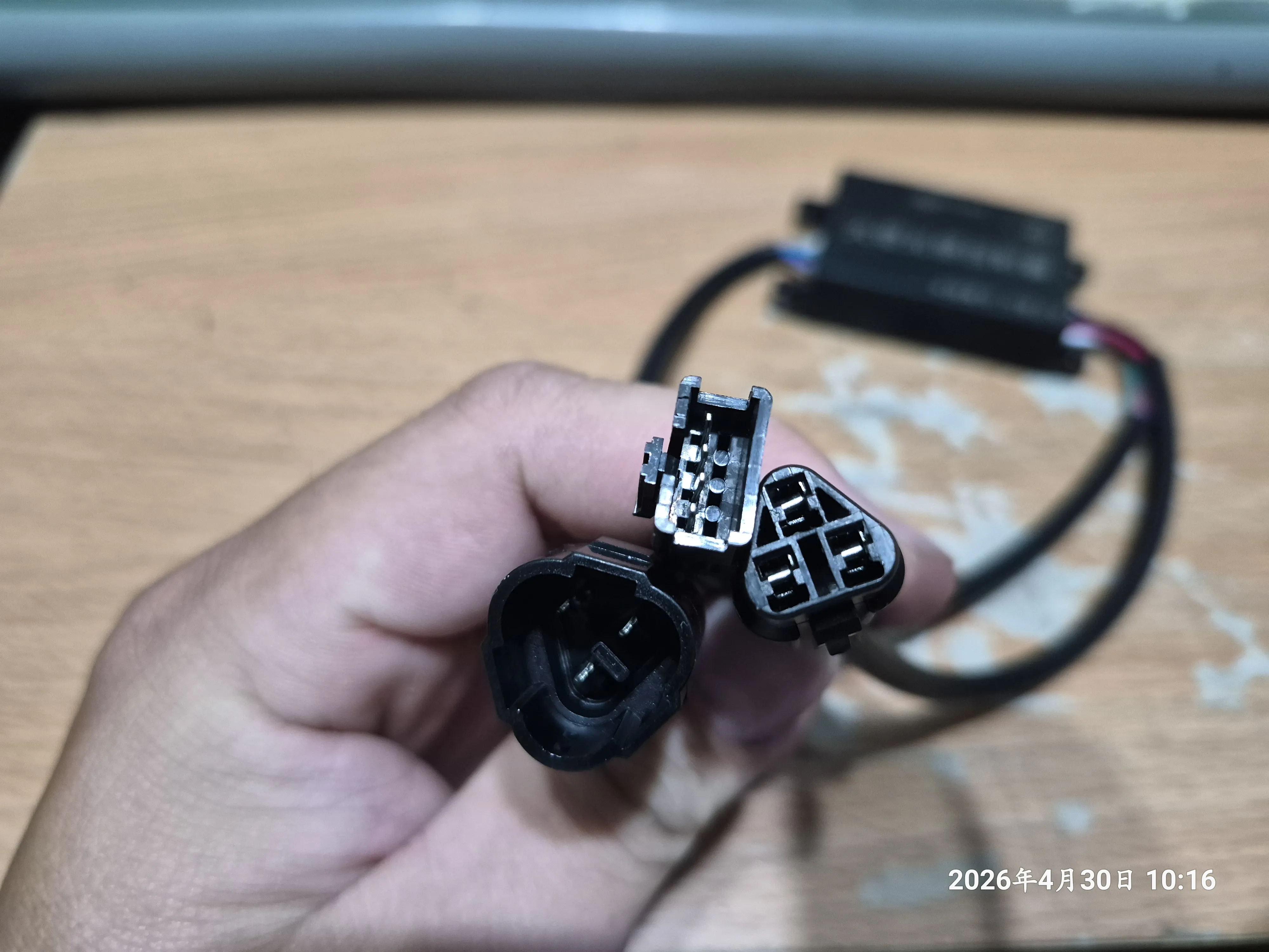 T-411-A1_AJ頭燈光感模組開箱824|小老婆汽機車資訊網