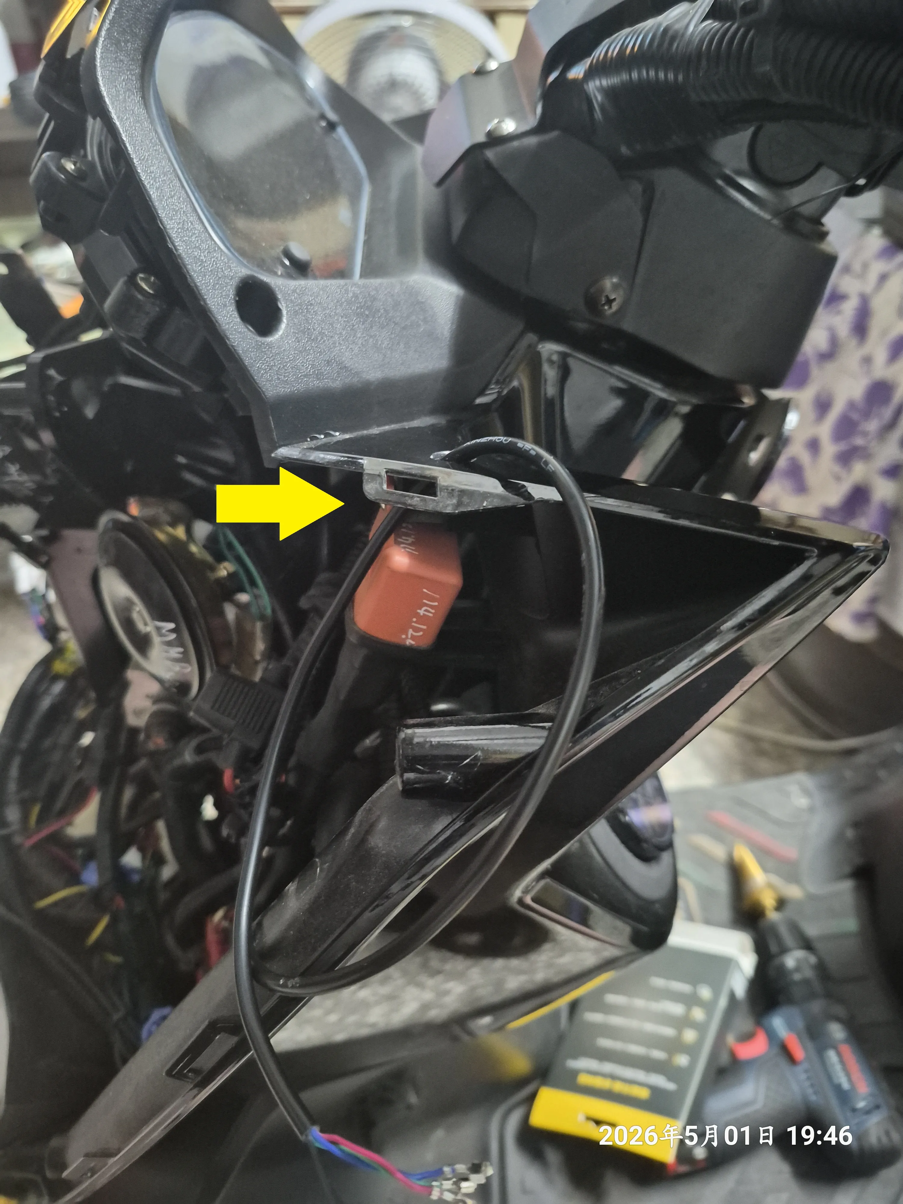 T-411-A2_AJ頭燈光感模組安裝893|小老婆汽機車資訊網