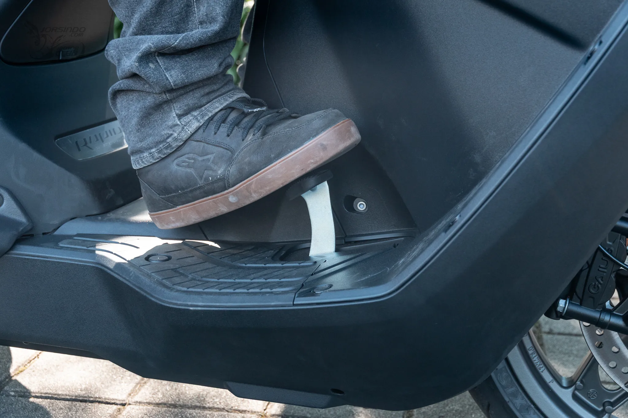 蓋亞 Rapide3 電動三輪車 載重 200kg 還能鑽巷弄的白牌速克達5070|小老婆汽機車資訊網