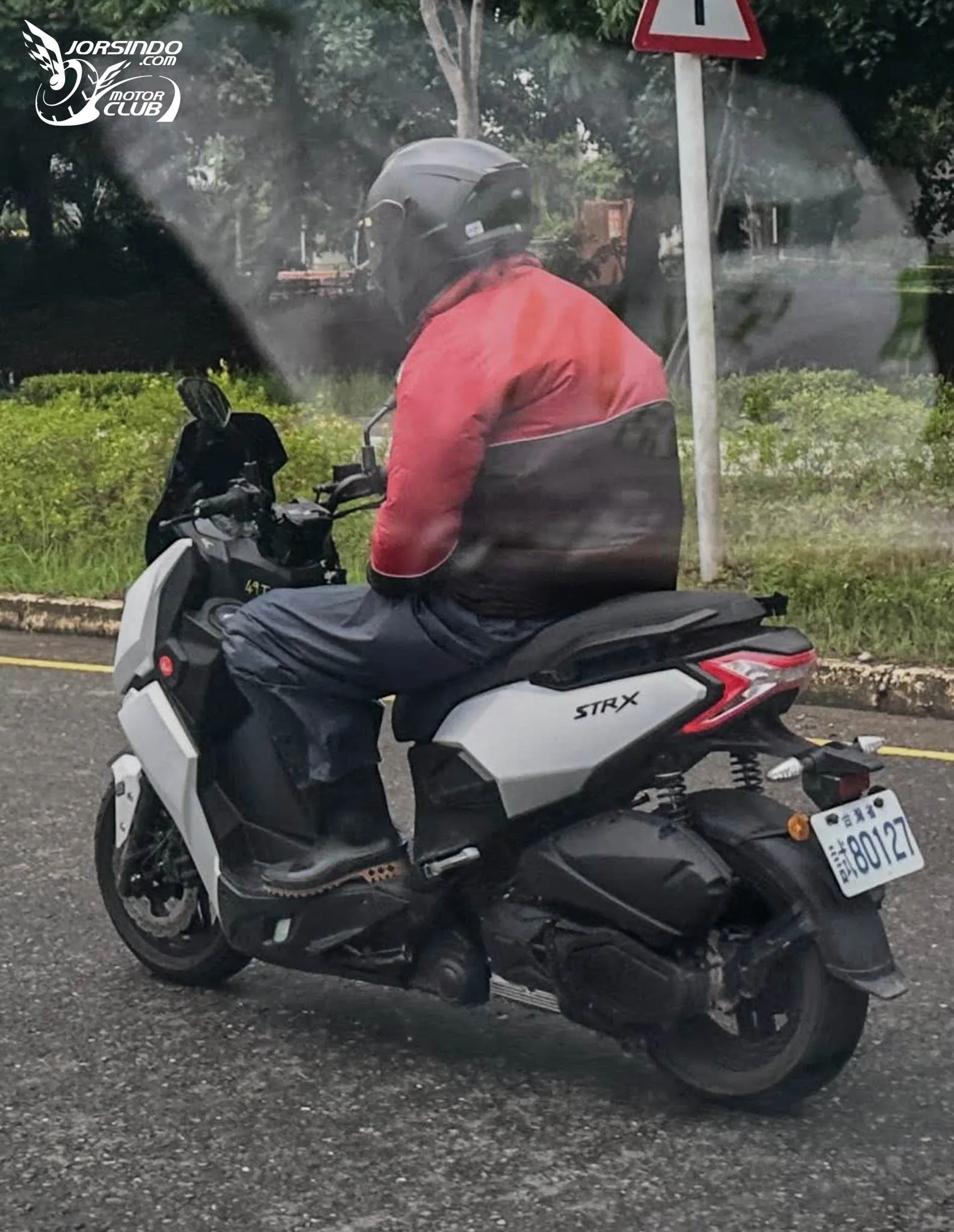 霸氣大屁股！宏佳騰新款 STR X 無偽裝現身7171|小老婆汽機車資訊網