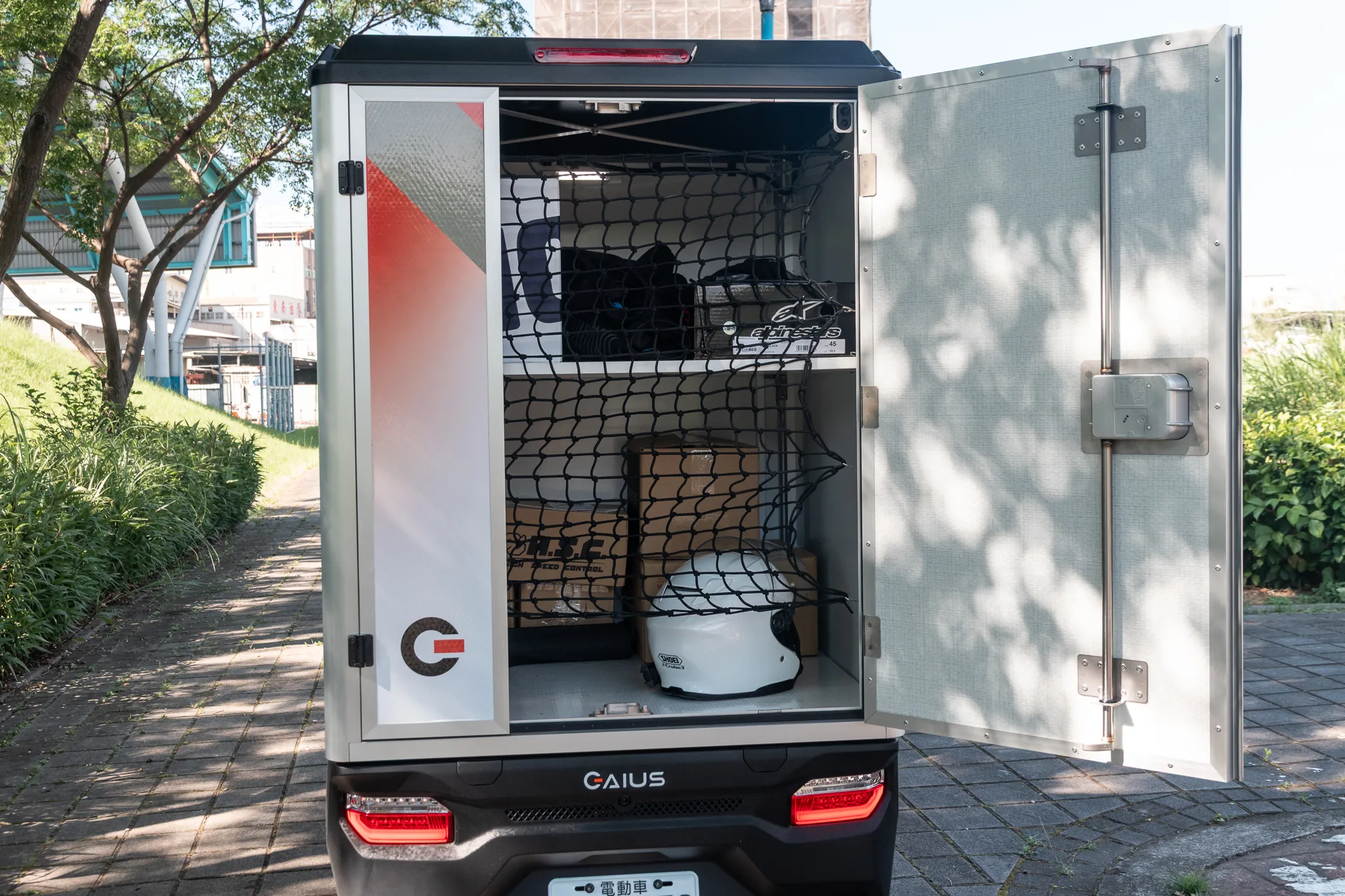 蓋亞 Rapide3 電動三輪車 載重 200kg 還能鑽巷弄的白牌速克達4199|小老婆汽機車資訊網