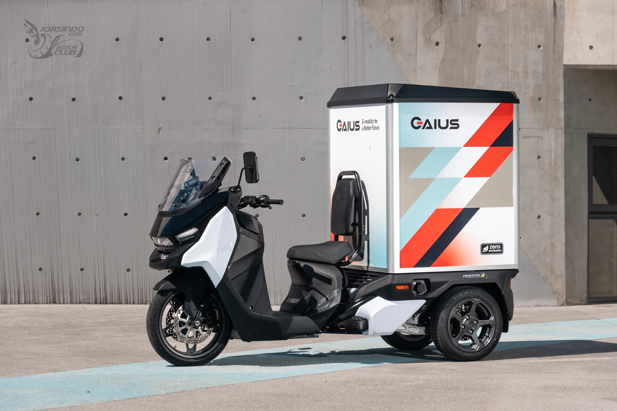 蓋亞 Rapide3 電動三輪車 載重 200kg 還能鑽巷弄的白牌速克達5945|小老婆汽機車資訊網