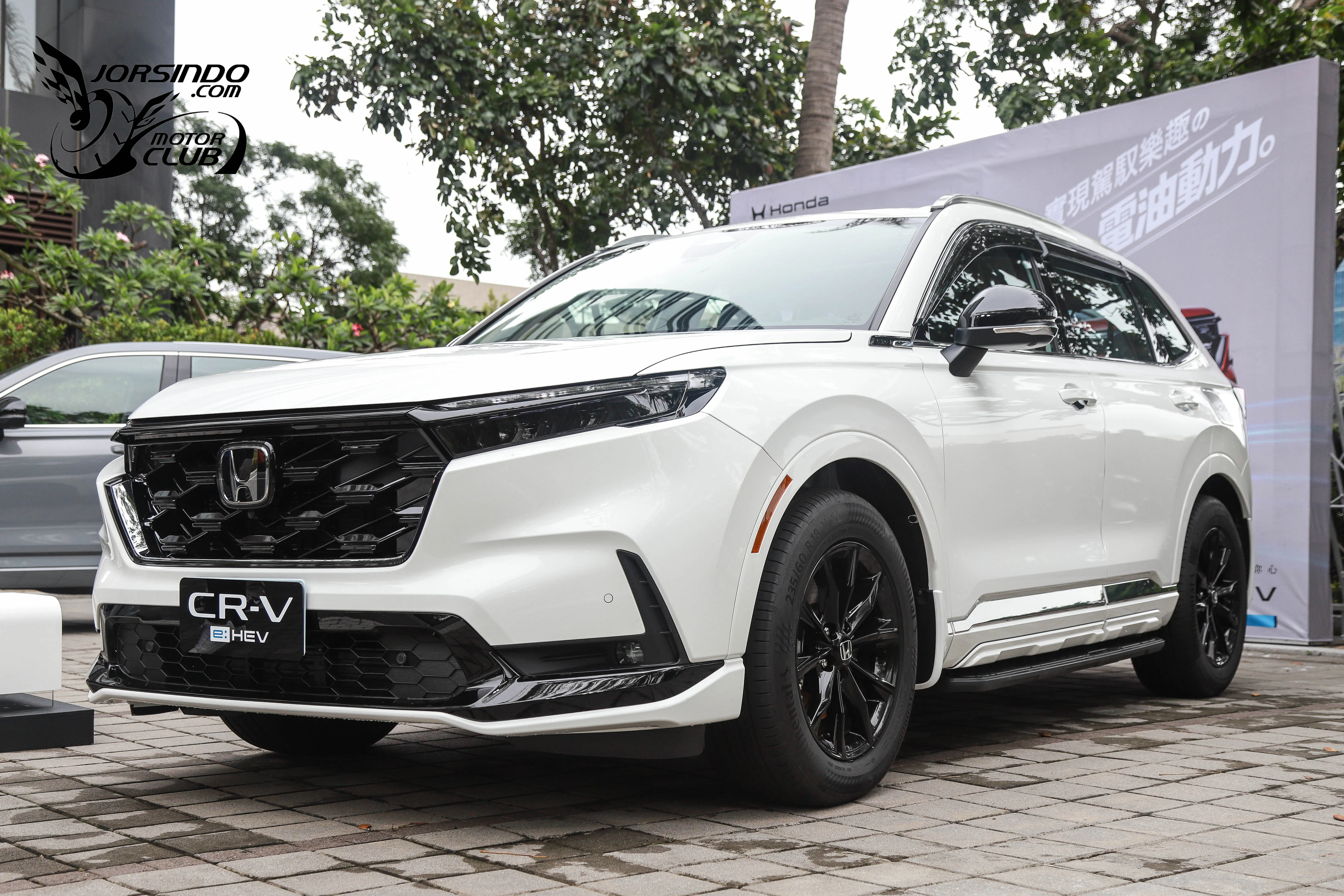 輕快好開，行路質感大提升！Honda小改款CR-V e:HEV Prestige試駕9739|小老婆汽機車資訊網