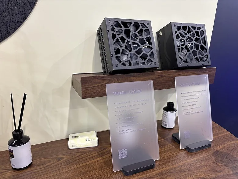 【COMPUTEX 2026】鋼鐵狂熱與靜謐之詩，SAMA 攜手全新子品牌 Amiiba6035|小老婆汽機車資訊網