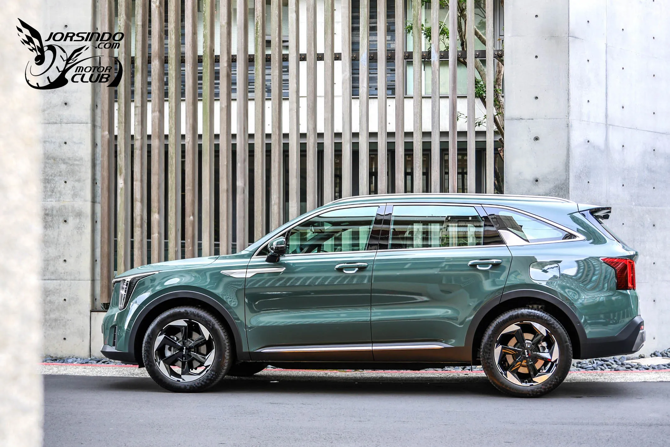 新增油電入門Trendy版！KIA Sorento新年式登場，169.9萬元起！5284|小老婆汽機車資訊網