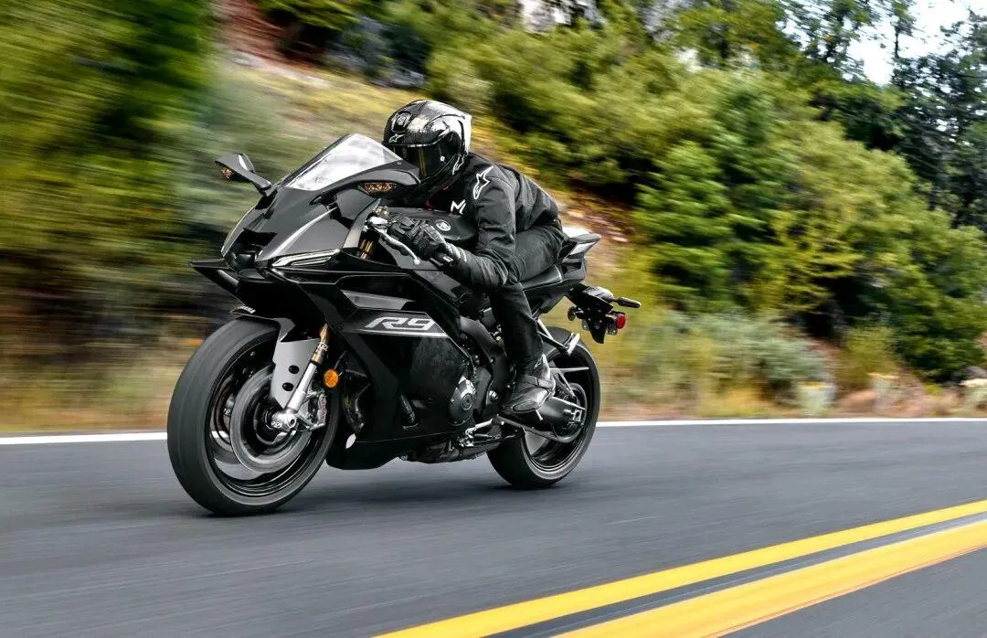 [大陆车讯]139,800元起！YAMAHA R9正式引入国内，零头快赶上张雪820RR4472|小老婆汽機車資訊網