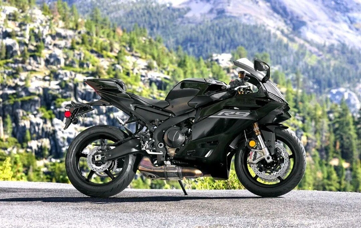 封面"[大陆车讯]139,800元起！YAMAHA