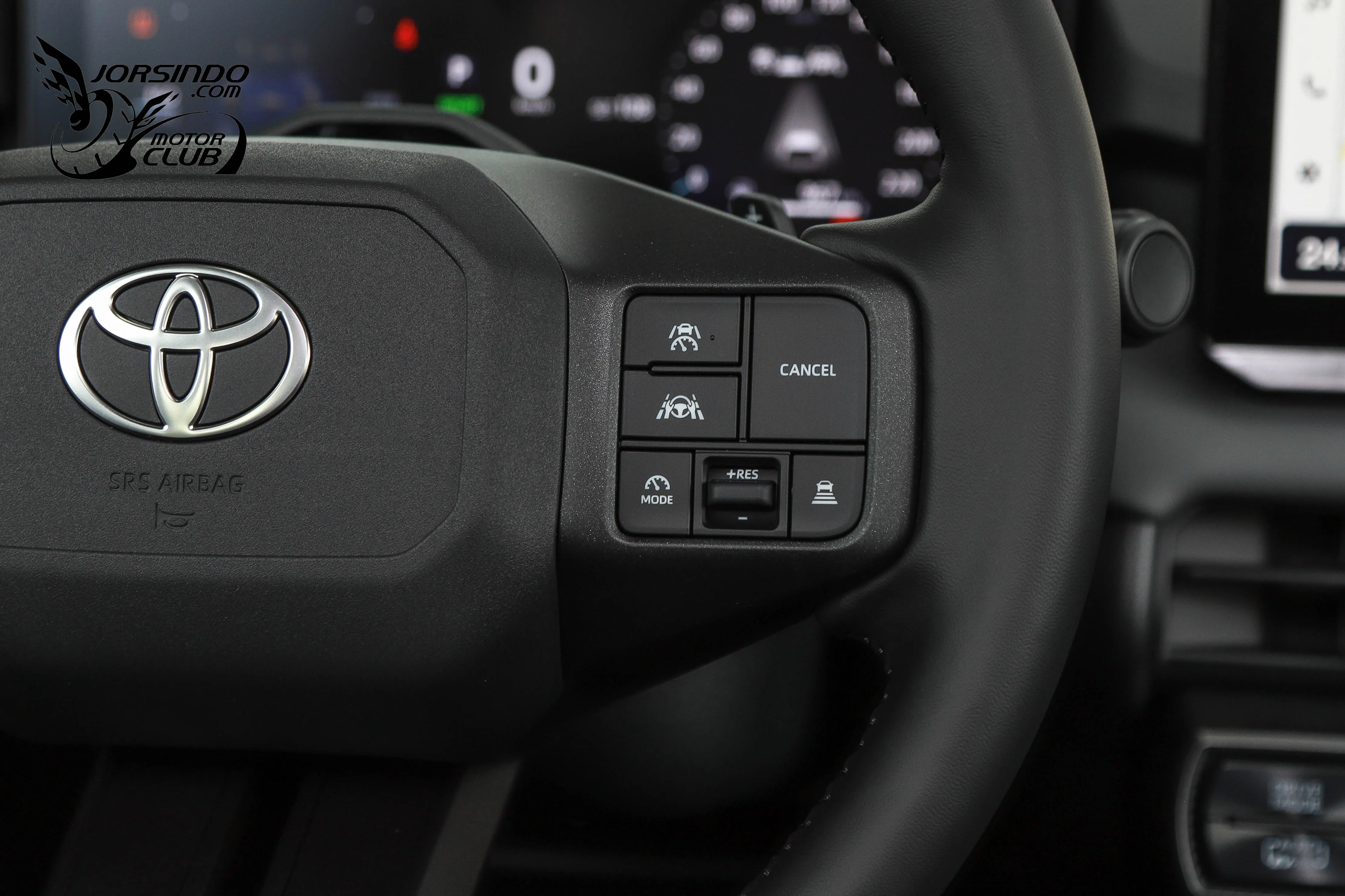 329PS輸出、135km純電續航力！Toyota RAV4 PHEV 149萬國內上市4796|小老婆汽機車資訊網