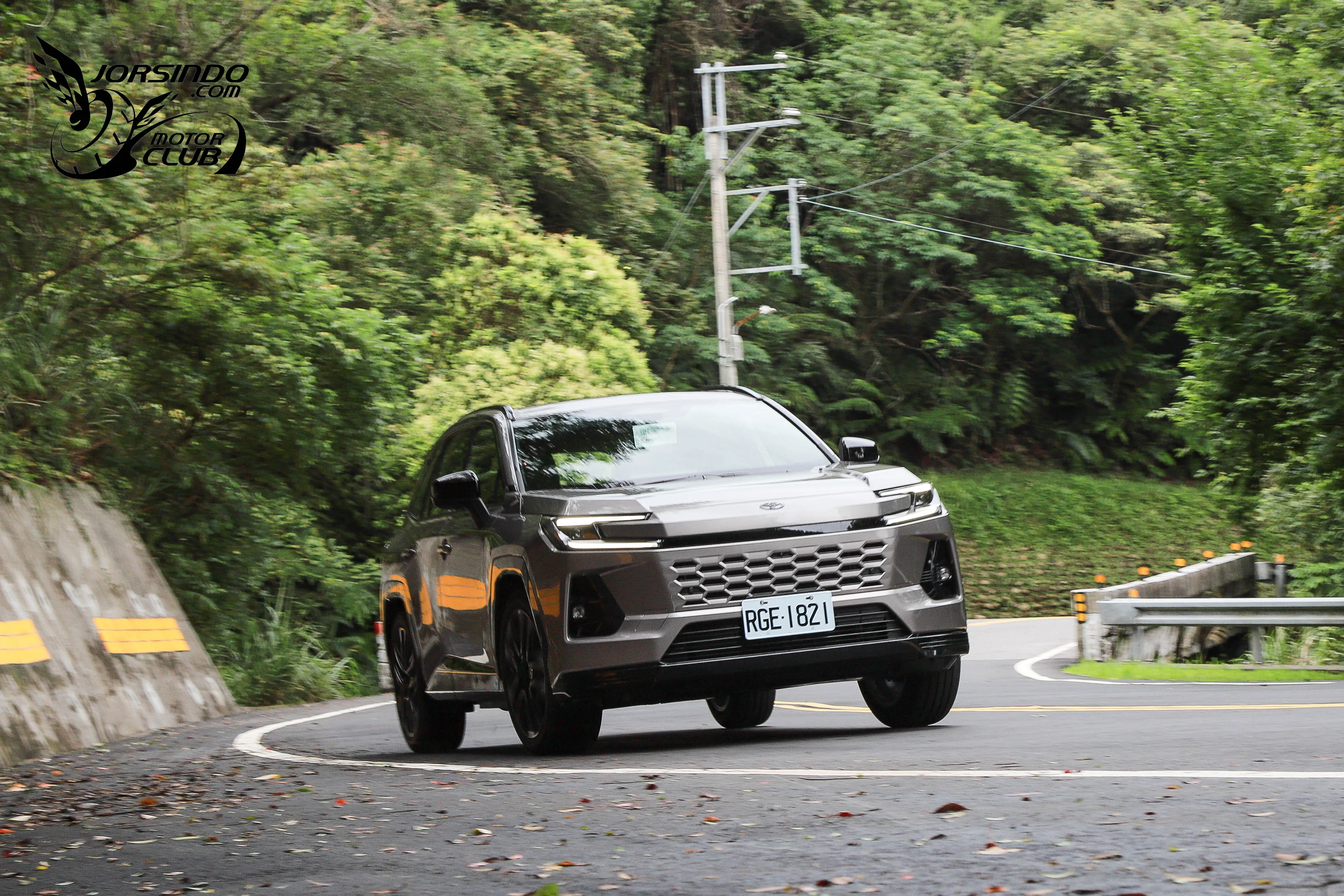 節能、動力我全都要！Toyota RAV4 PHEV試駕報告