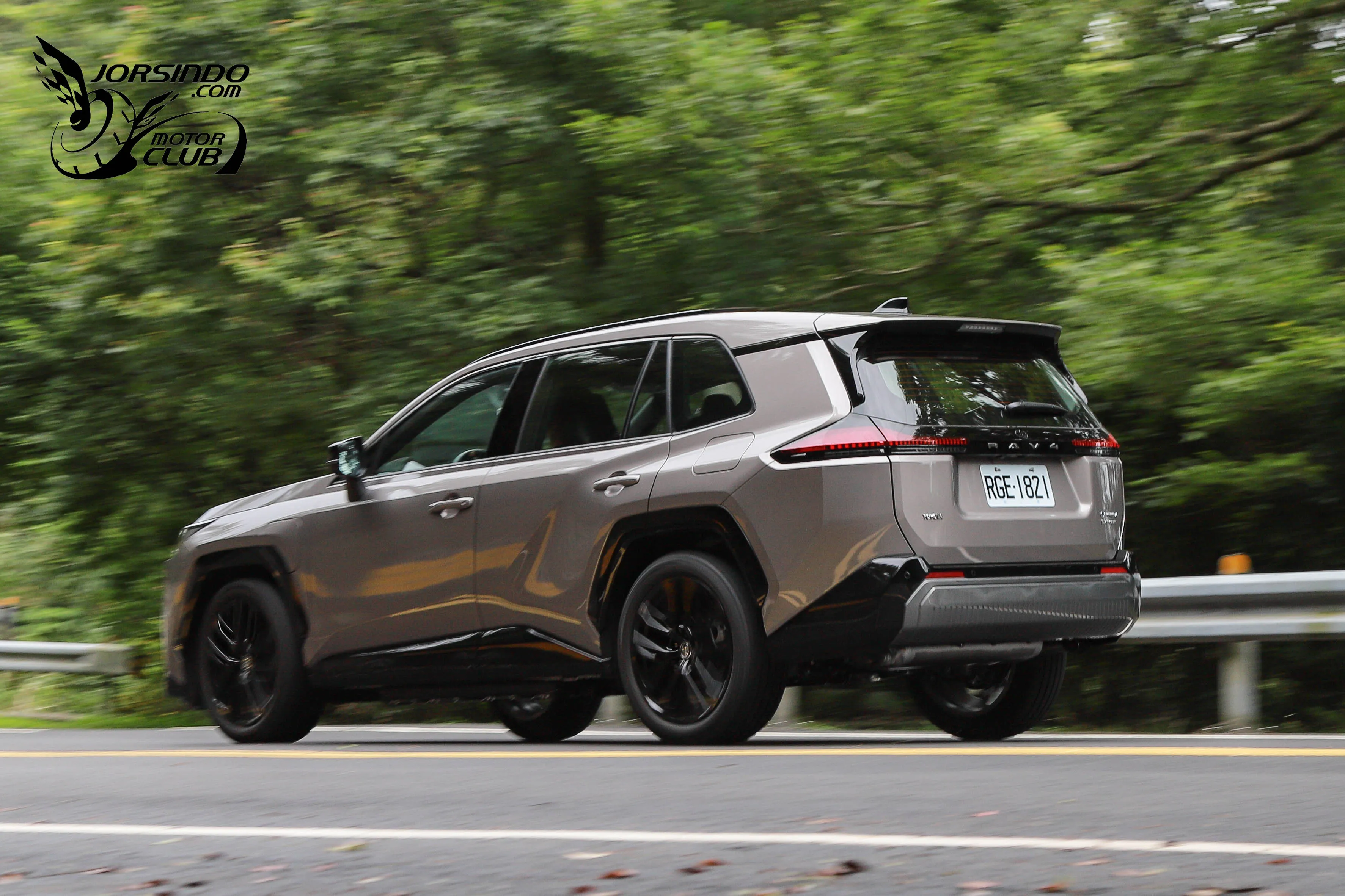節能、動力我全都要！Toyota RAV4 PHEV試駕報告1365|小老婆汽機車資訊網