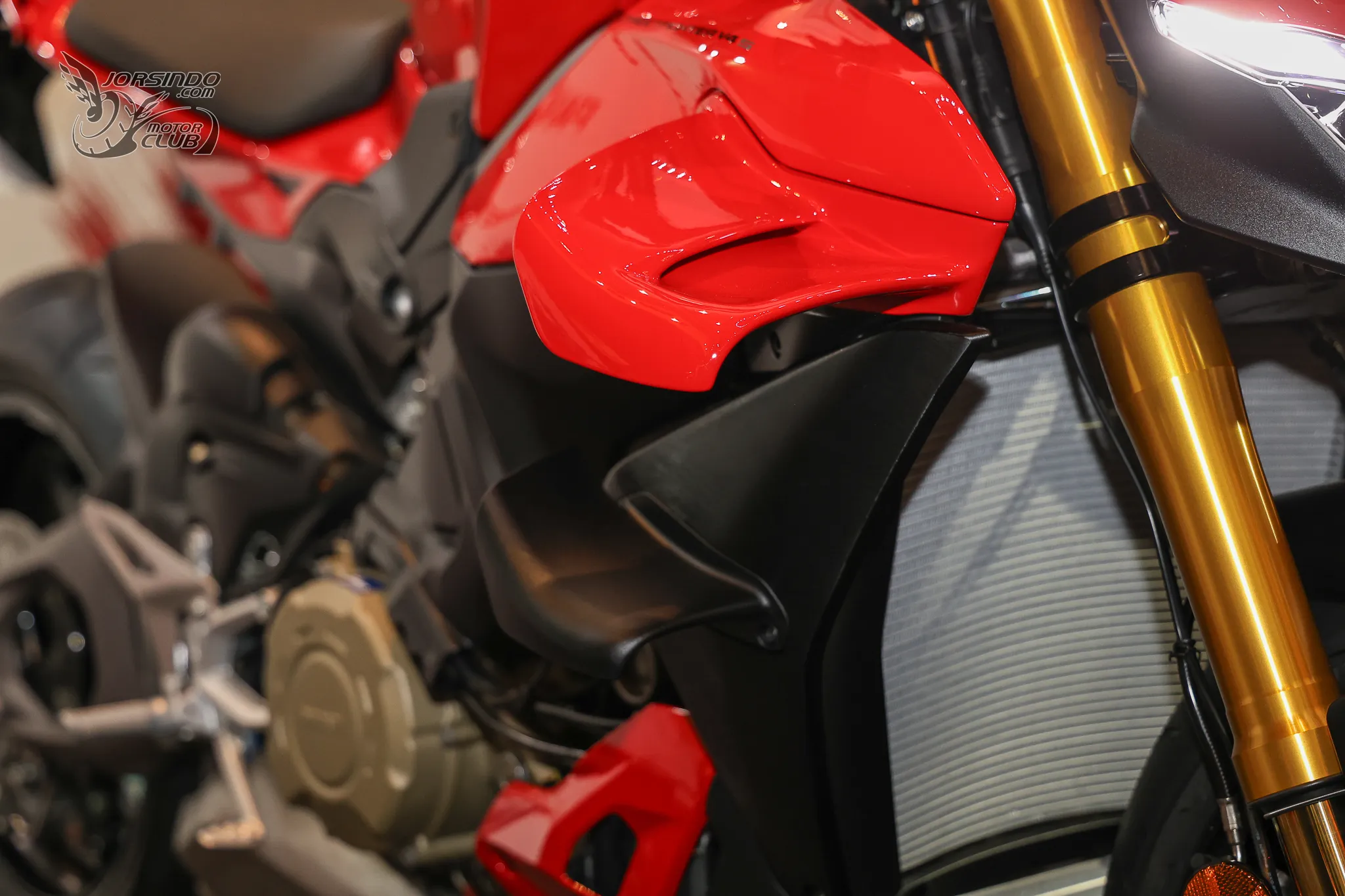 新世代 Panigale V4 S / Streetfigher V4 S 雙生車款在台上市2881|小老婆汽機車資訊網