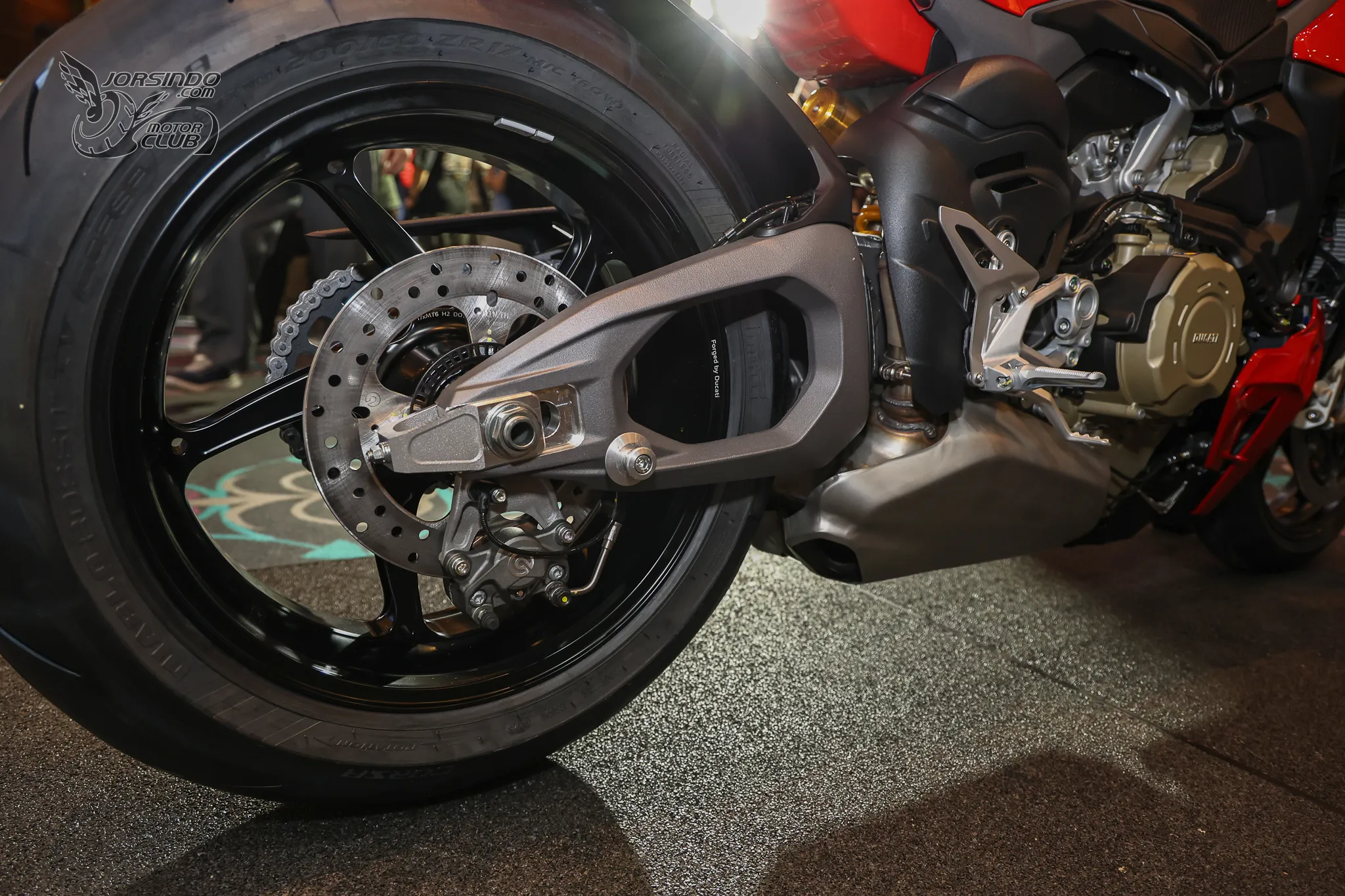 新世代 Panigale V4 S / Streetfigher V4 S 雙生車款在台上市5992|小老婆汽機車資訊網