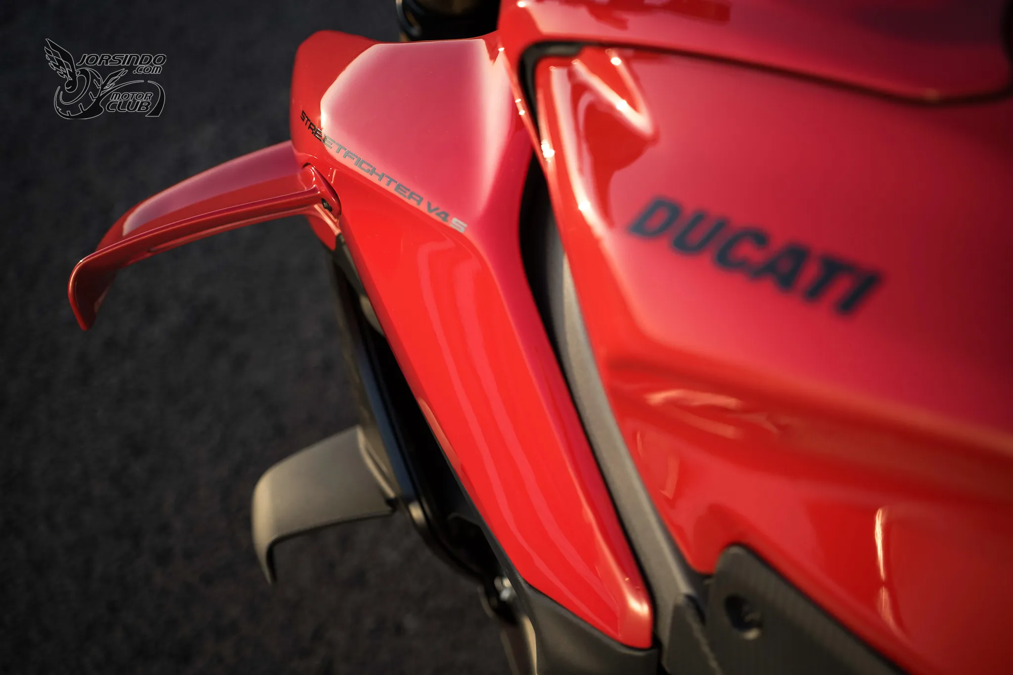 新世代 Panigale V4 S / Streetfigher V4 S 雙生車款在台上市7463|小老婆汽機車資訊網