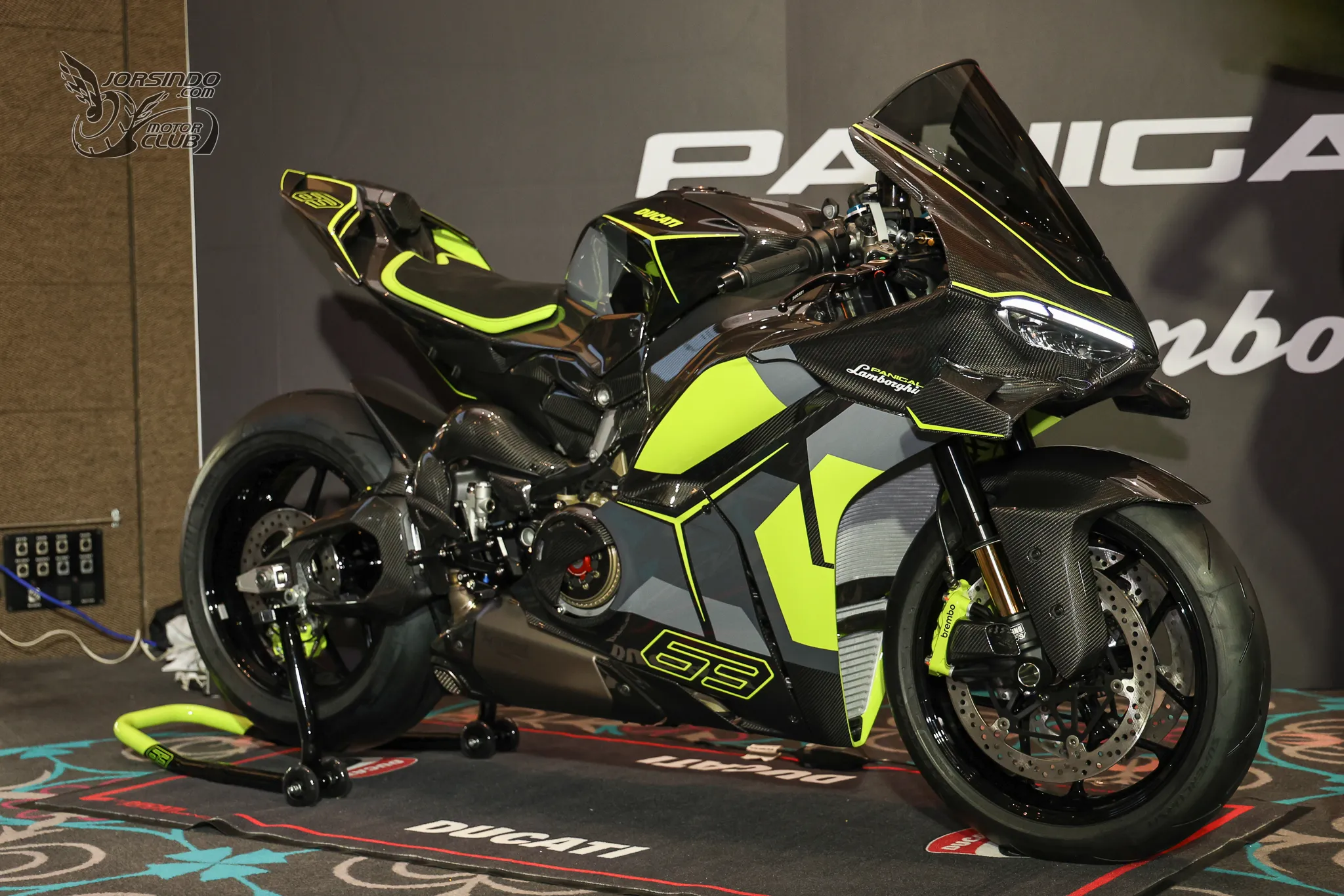 新世代 Panigale V4 S / Streetfigher V4 S 雙生車款在台上市5199|小老婆汽機車資訊網
