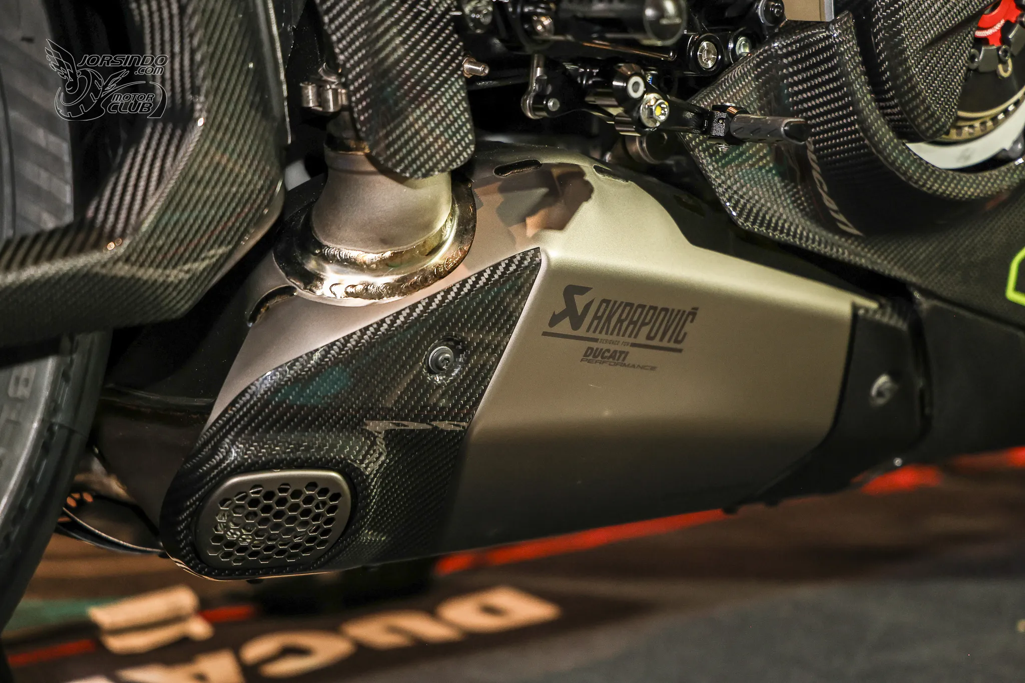 新世代 Panigale V4 S / Streetfigher V4 S 雙生車款在台上市6985|小老婆汽機車資訊網