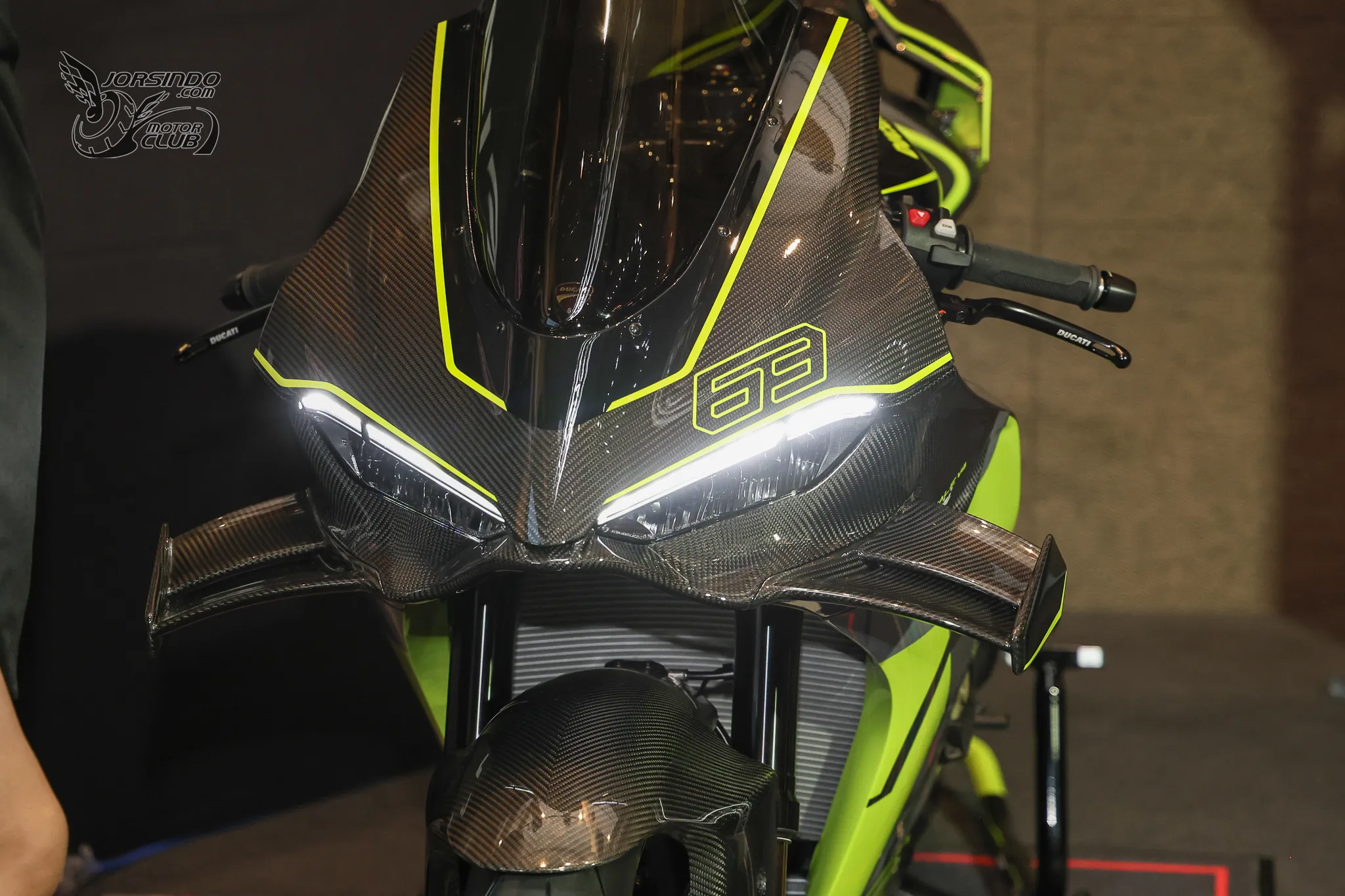 新世代 Panigale V4 S / Streetfigher V4 S 雙生車款在台上市9500|小老婆汽機車資訊網