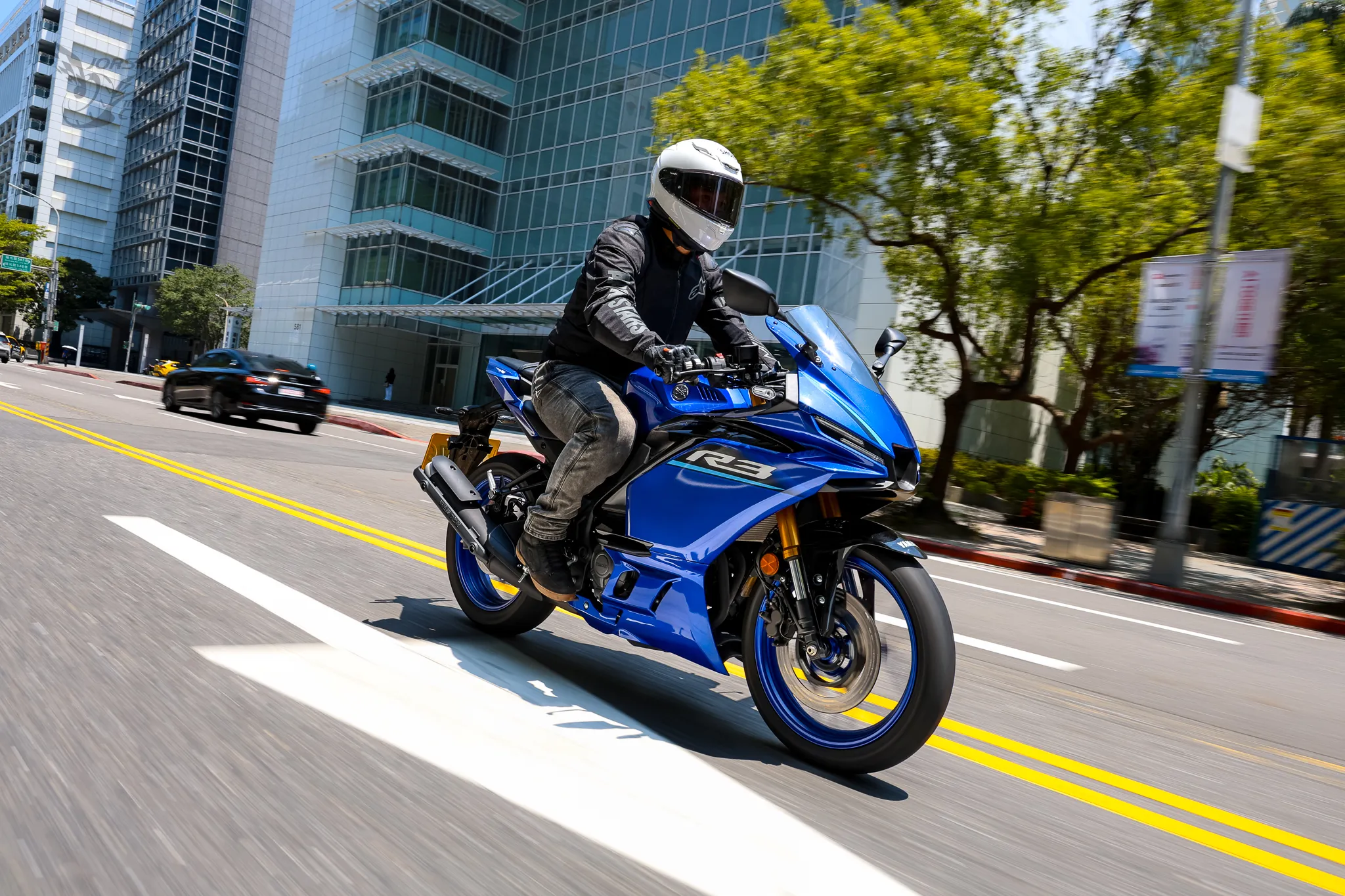 2026 YAMAHA YZF-R3 試乘！日常與熱血的完美結合183|小老婆汽機車資訊網