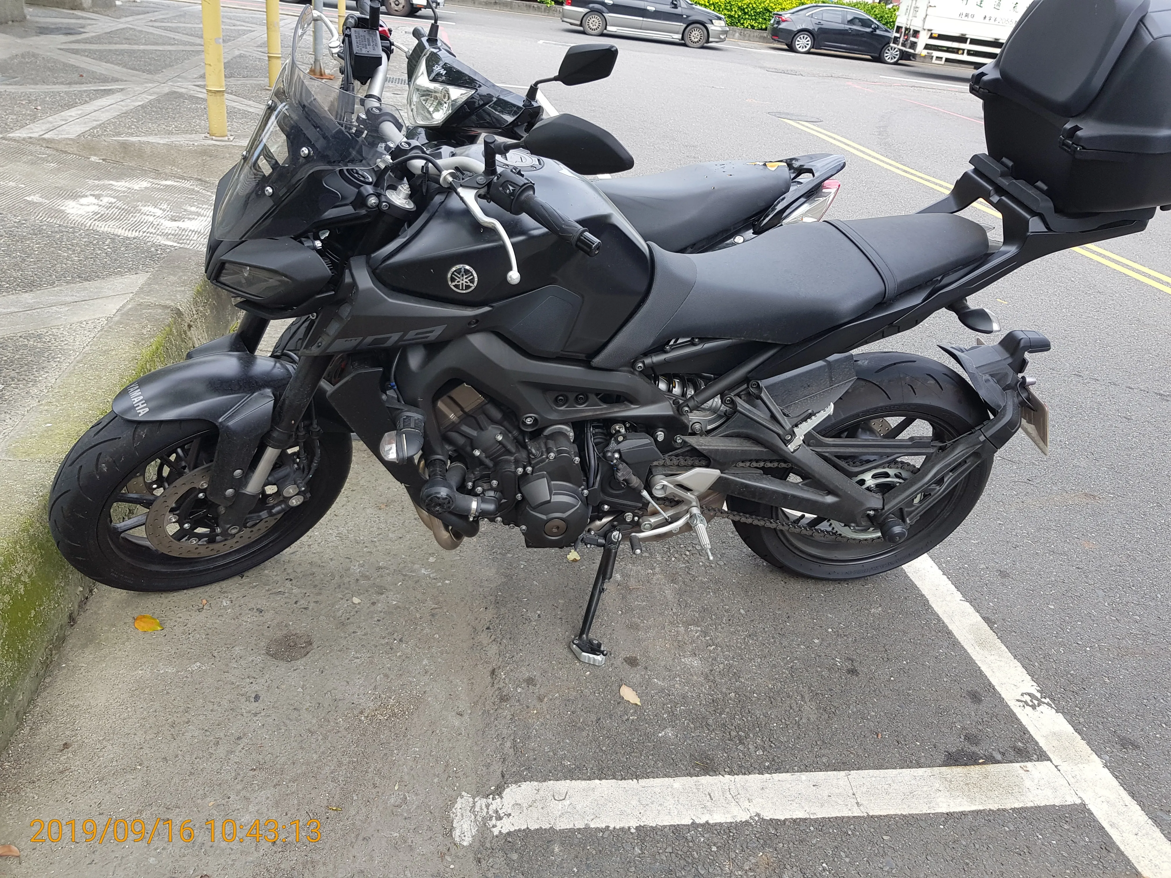 YAMAHA MT-09 限量推出「Vio-Mirage」外觀件！重現 1999 年經典紫紺色8939|小老婆汽機車資訊網