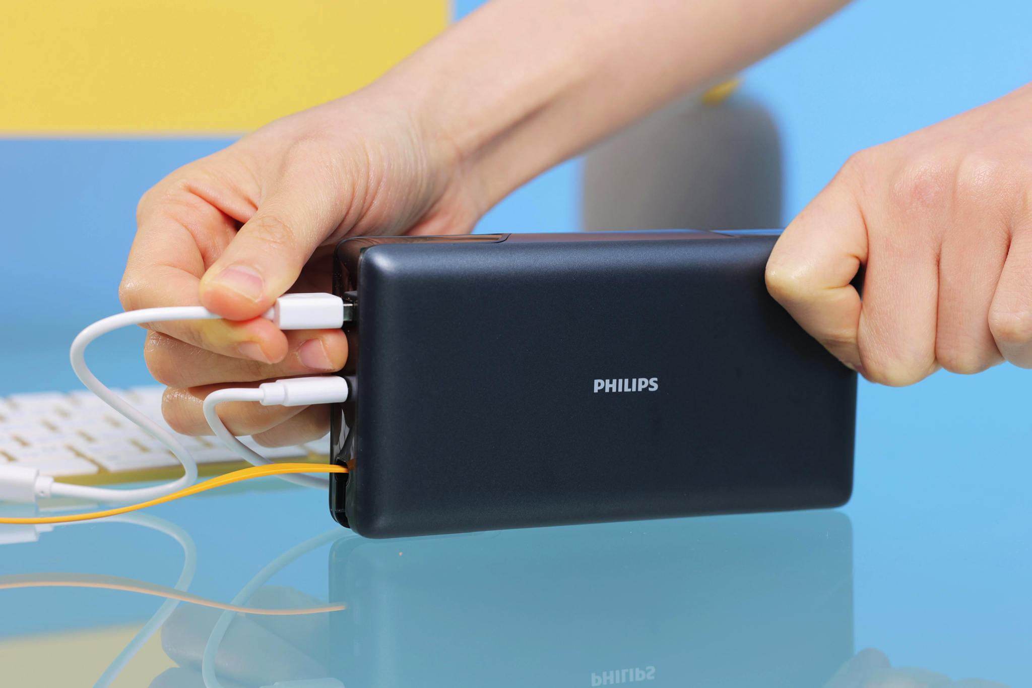 [新聞稿] 最高折1,800！PHILIPS GoodCube 半固態行動電源上市1199|小老婆汽機車資訊網