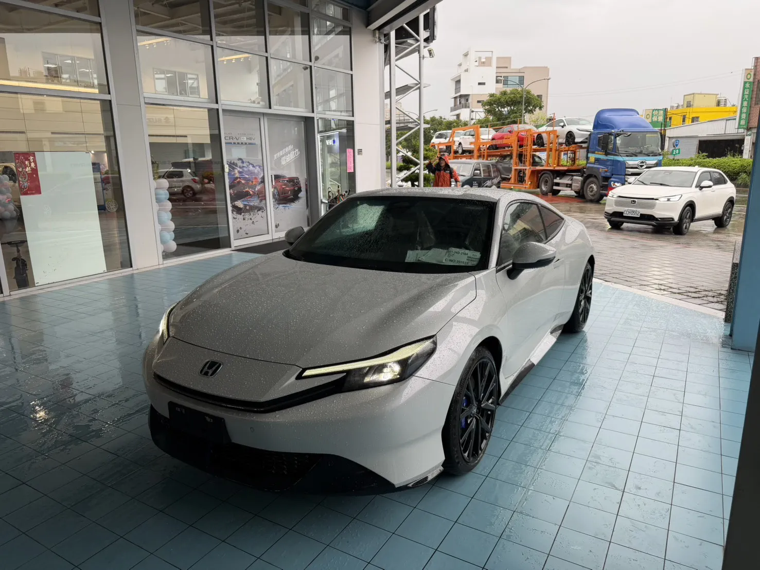 Honda Prelude全台首發，不畏風雨，熱騰騰呈現5669|小老婆汽機車資訊網