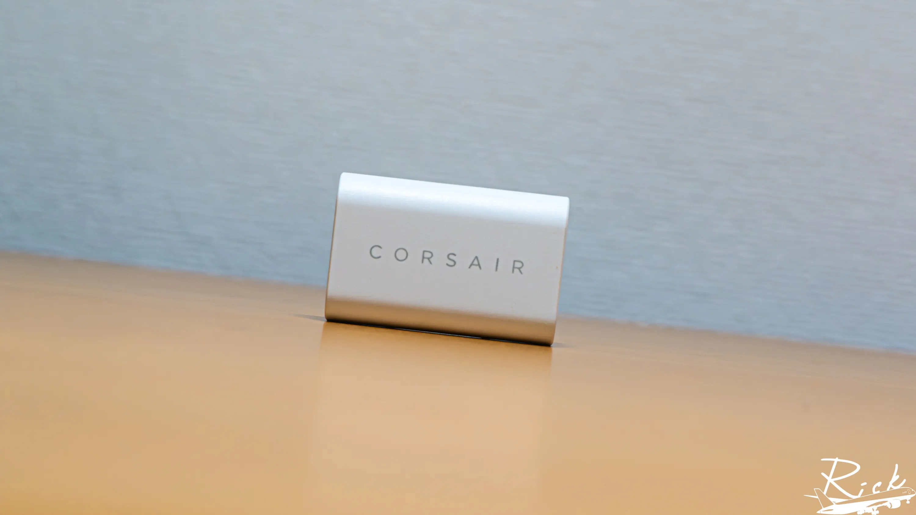 【開箱】CORSAIR SABRE v2 PRO WIRELESS MG WHITE &amp; MM GLASS LARGE1284|小老婆汽機車資訊網