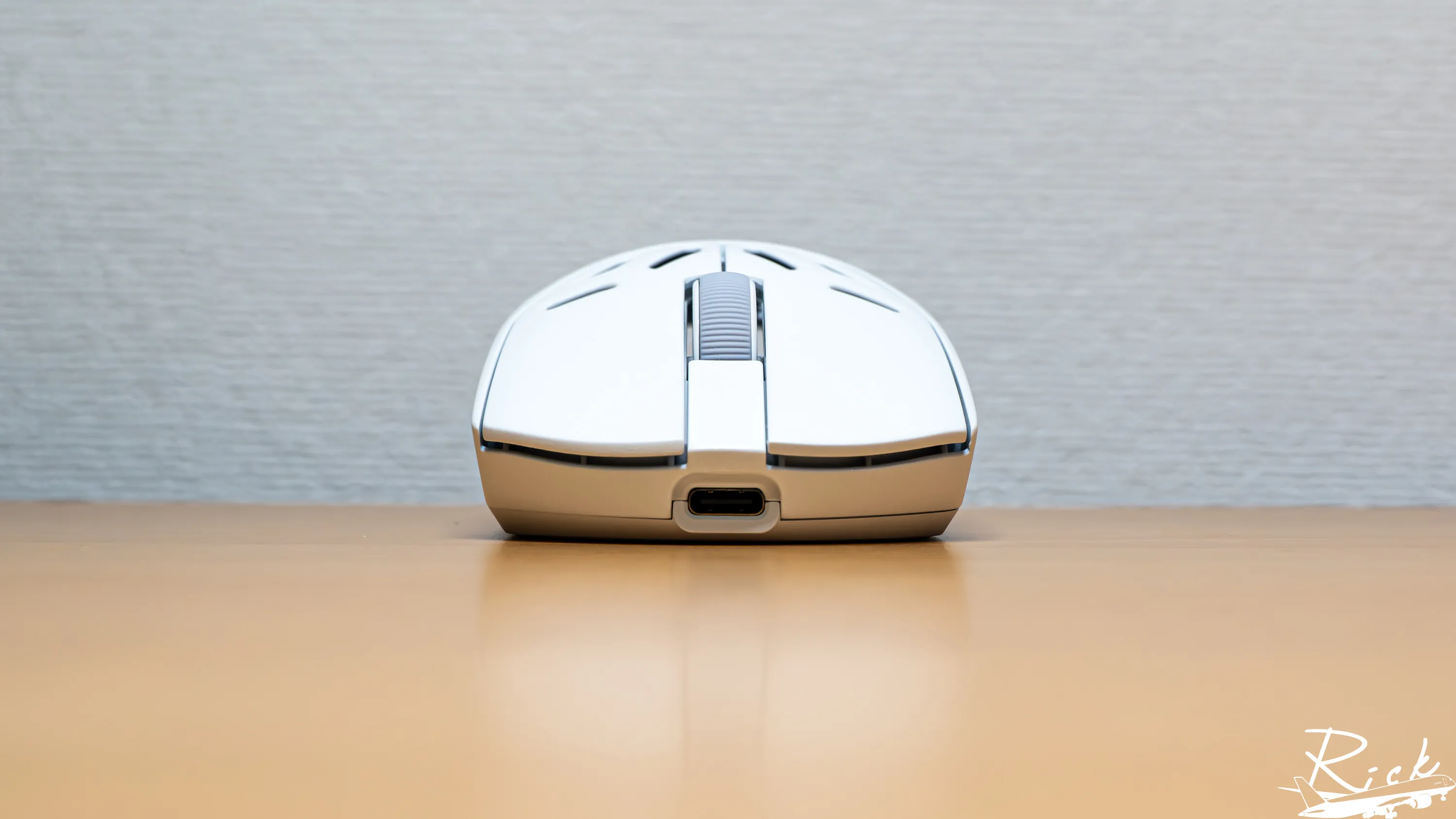 【開箱】CORSAIR SABRE v2 PRO WIRELESS MG WHITE &amp; MM GLASS LARGE6690|小老婆汽機車資訊網