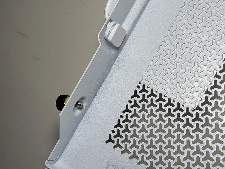 「留白，是為了映照硬體的俐落」CORSAIR 海盜船 FRAME 4000X RS WHITE6034|小老婆汽機車資訊網