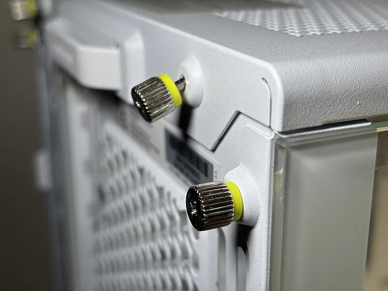 「留白，是為了映照硬體的俐落」CORSAIR 海盜船 FRAME 4000X RS WHITE9016|小老婆汽機車資訊網
