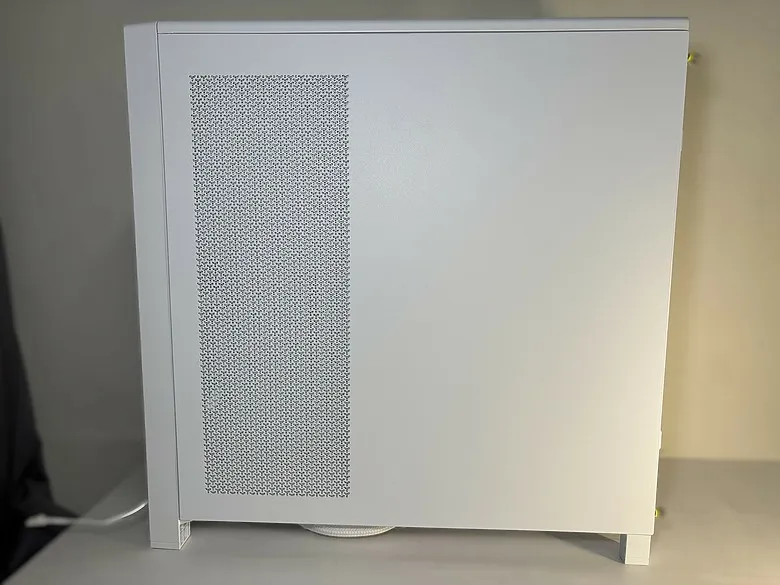 「留白，是為了映照硬體的俐落」CORSAIR 海盜船 FRAME 4000X RS WHITE7296|小老婆汽機車資訊網